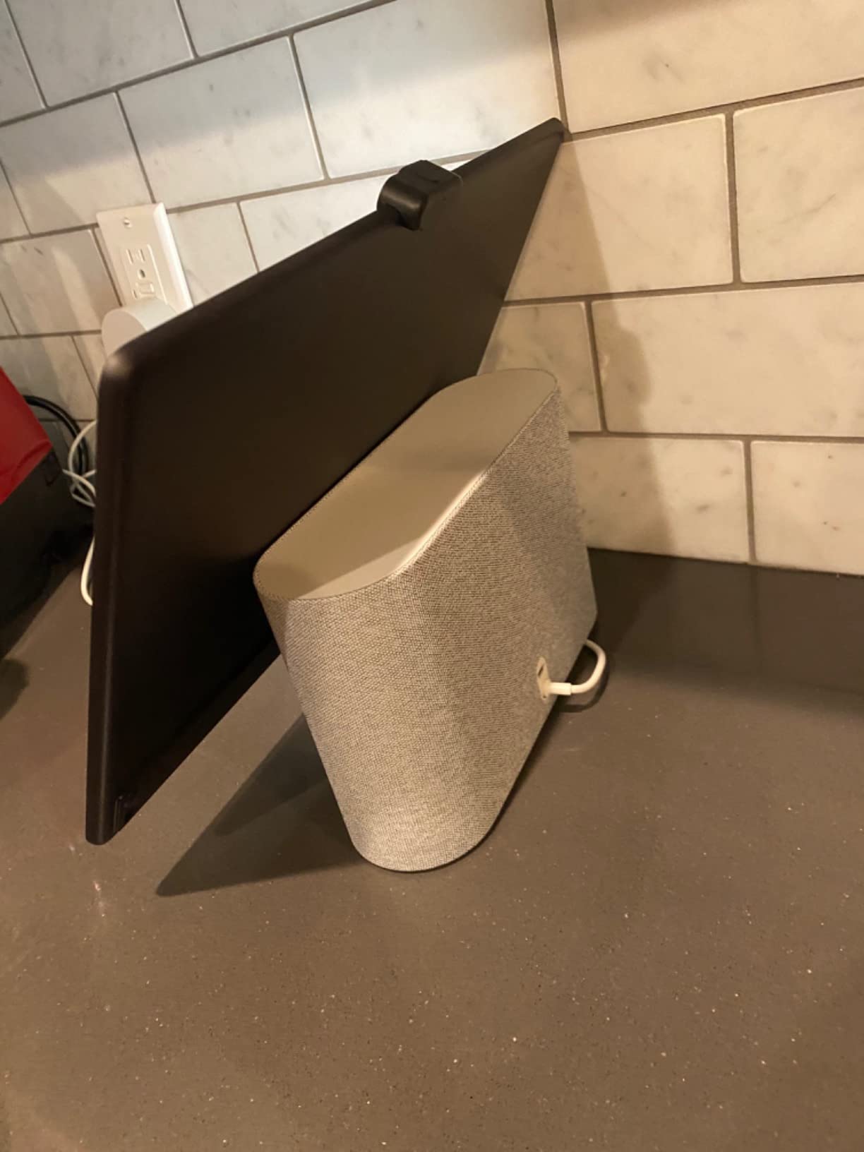 Meta Portal Plus - Smart Video Calling 14