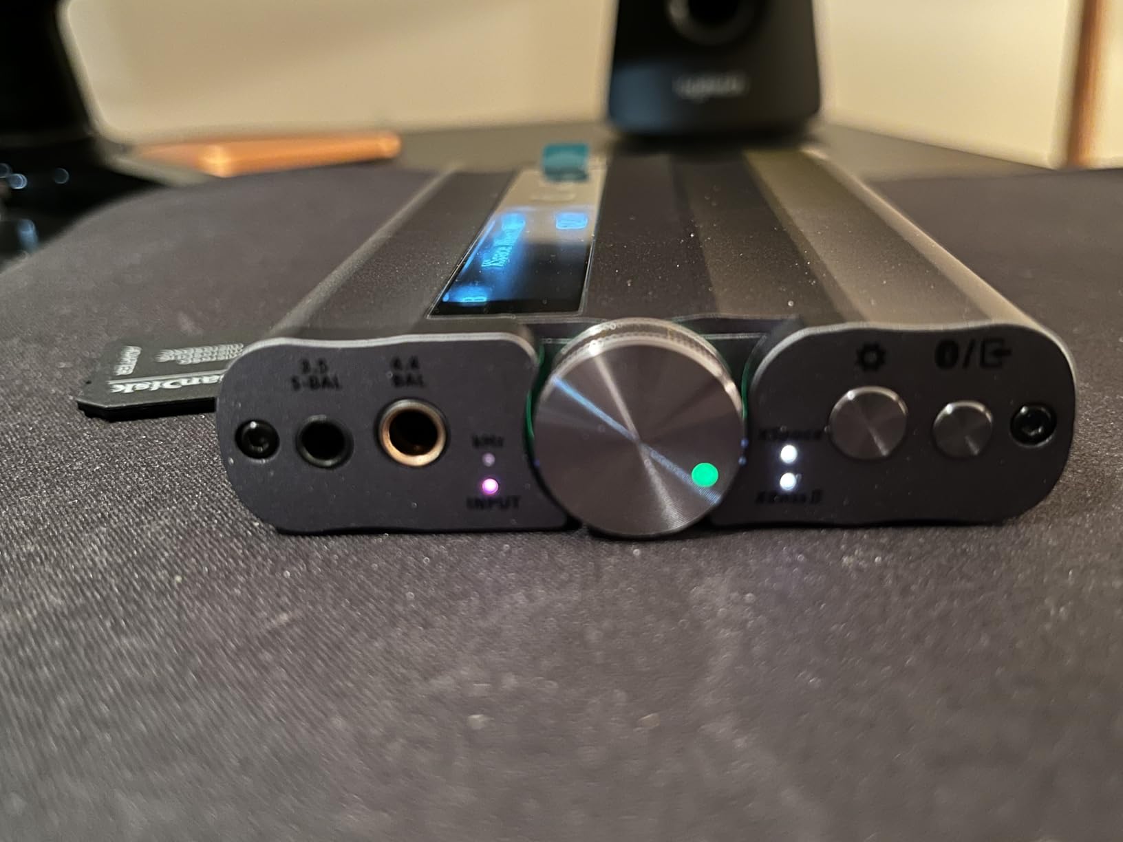 iFi xDSD Gryphon - Ultra-Res Portable Balanced DAC & Headphone Amplifier | Bluetooth 5.1 / USB-C / S-PDIF / 3.5mm SE / 4.4mm Bal customer photo 1