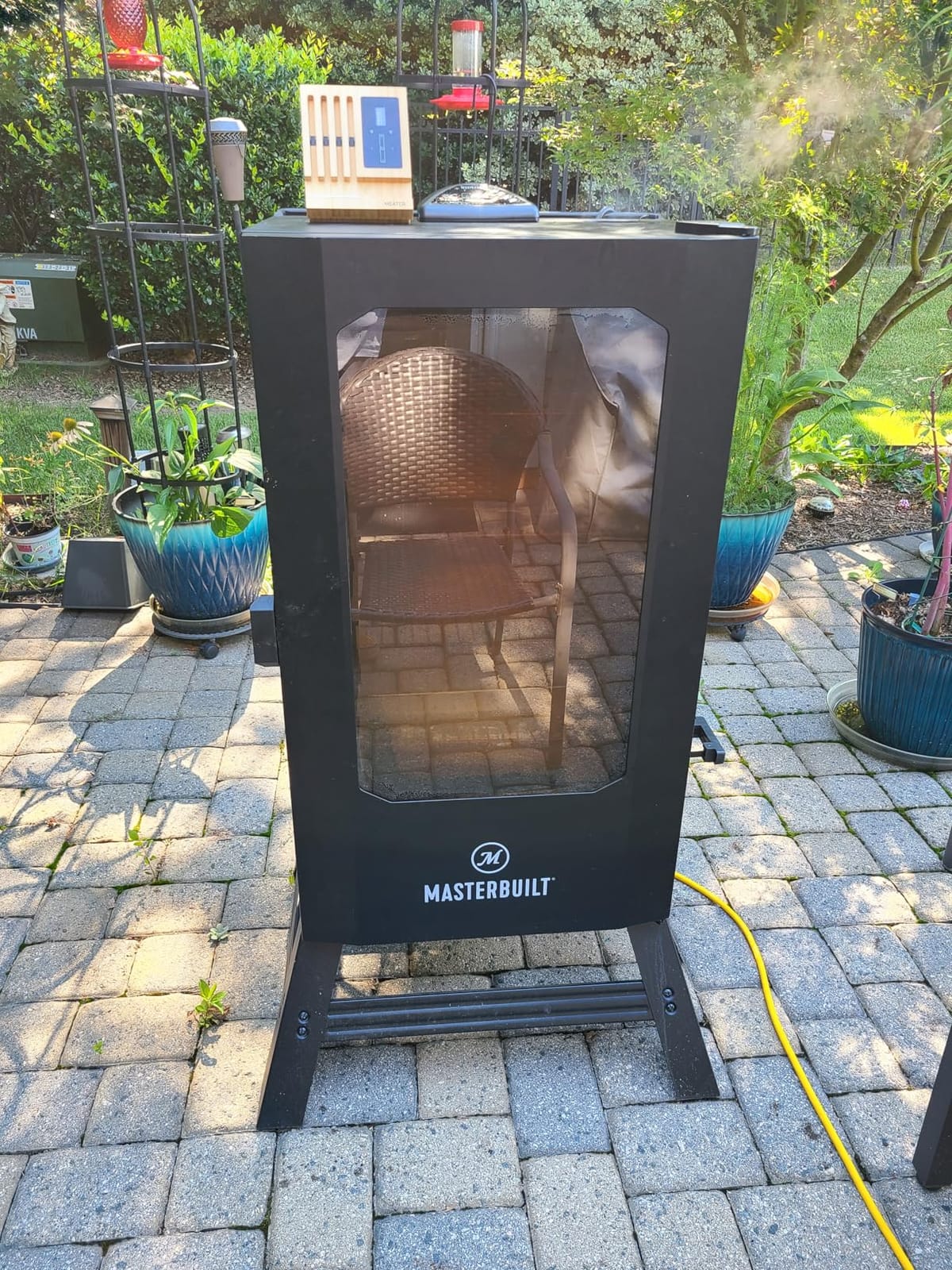 Masterbuilt 40-inch Digital Electric Vertical BBQ Smoker with Leg Kit, 970 sq in, Model MB20070122 customer photo 2
