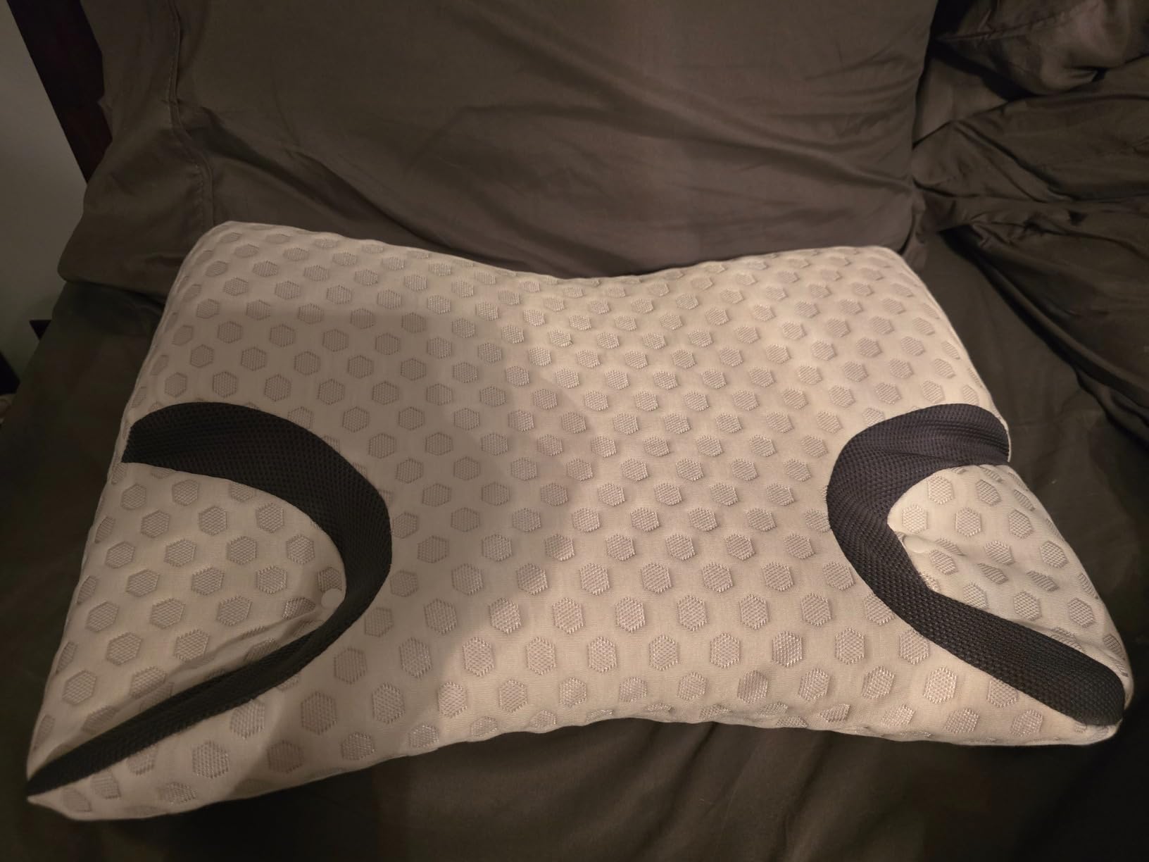 HSA/FSA CPAP Pillow for Side Sleepers - Fits All CPAP Mask Types - Adjustable Memory Foam with Contoured Cutouts for Side, Back & Stomach Sleepers - Reduces Air Leaks & Mask Pressure a Better Sleep customer photo 1