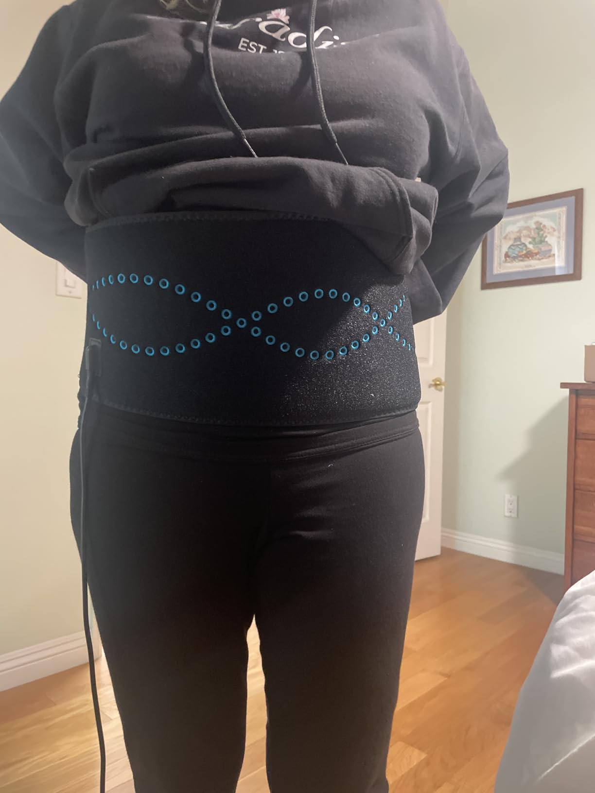 Lifepro Allevared Pro Red Light Therapy Belt with Pulse Modes & Vibration | 105 Triple Chip LED - 660nm & 850nm Near Infrared Red Light Therapy for Body - For Daily Wellness Support customer photo 2