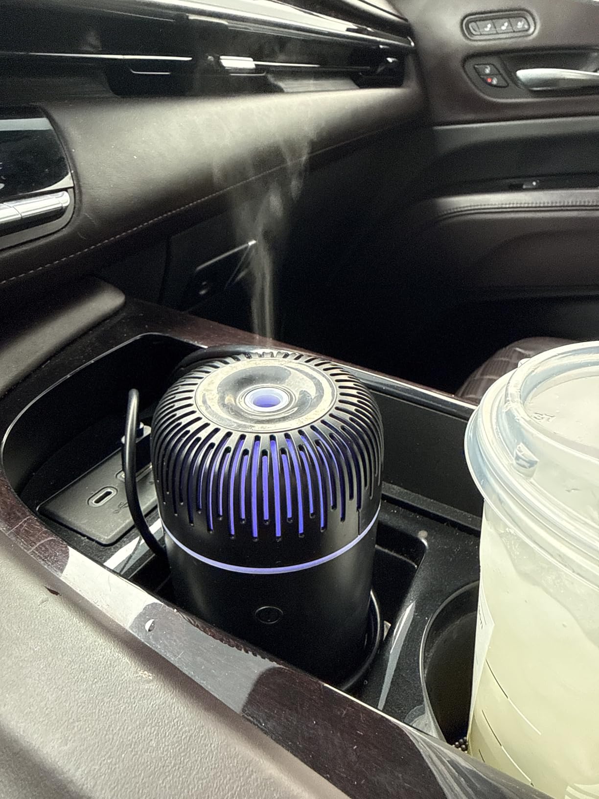 Car Diffuser Humidifier USB Aromatherapy Essential Oil Air Freshener USB Cool Mist Mini Portable Diffuser for Car Home Office Bedroom (Black) customer photo 2