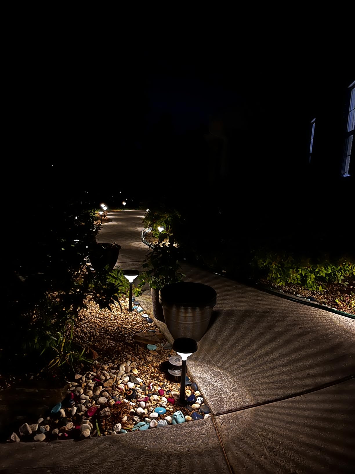 Linkind Solar Lights Outdoor 8 Pack, Solar Pathway Lights Warm White | Landscape Path Lights, IP65 Waterproof Solar Lights for Walkway Yard Garden Driveway customer photo 2
