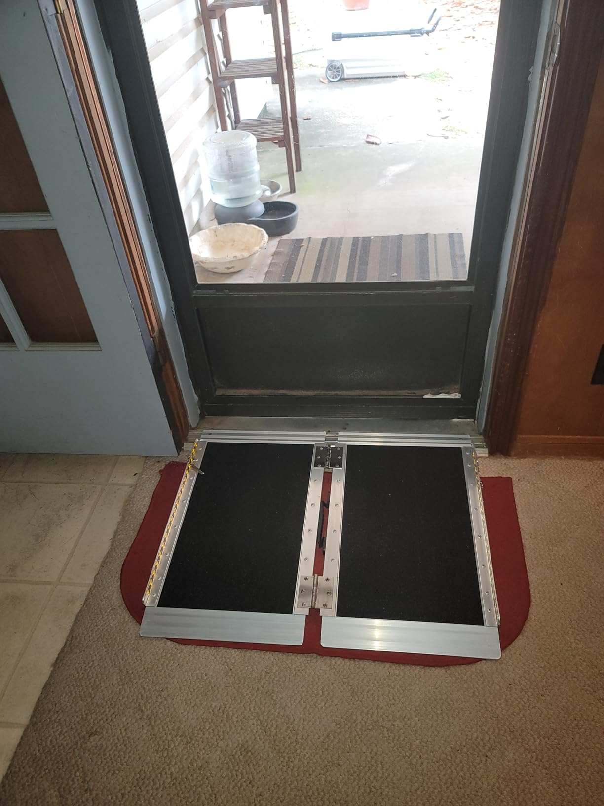 FACHNUO 2FT Portable Wheelchair Ramp for Home Steps, Non-Skid Aluminum Ramp | 800LBS Capacity, with Handle, Applicable 2-6