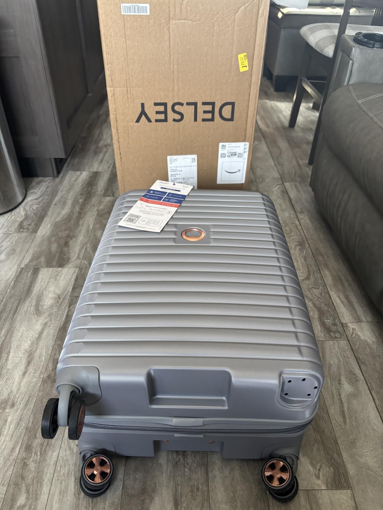 DELSEY PARIS Cruise 3.0, 24 Inch Checked-Medium Luggage, Graphite customer photo 1