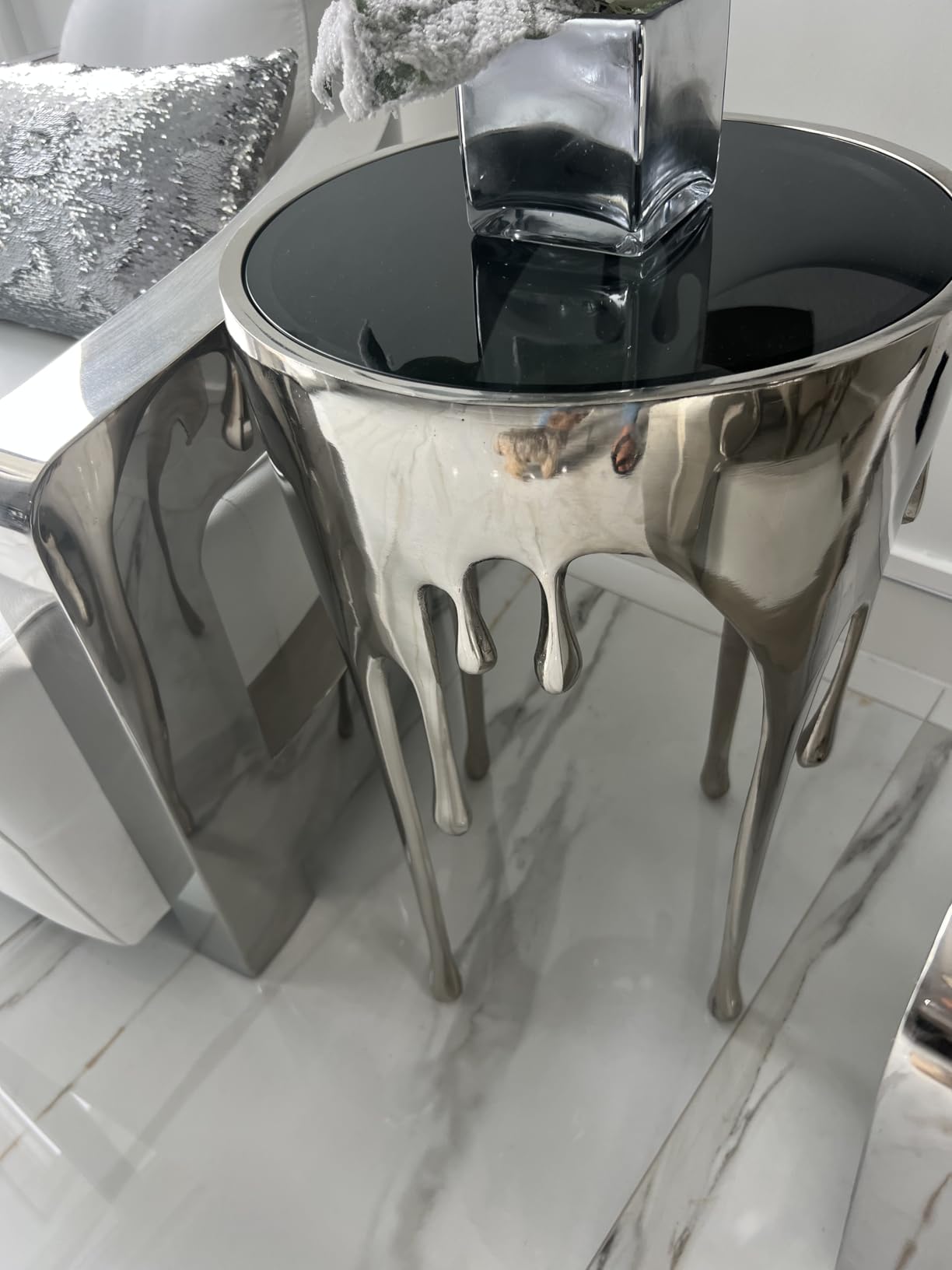 Deco 79 Aluminum Metal Abstract Side Table 16