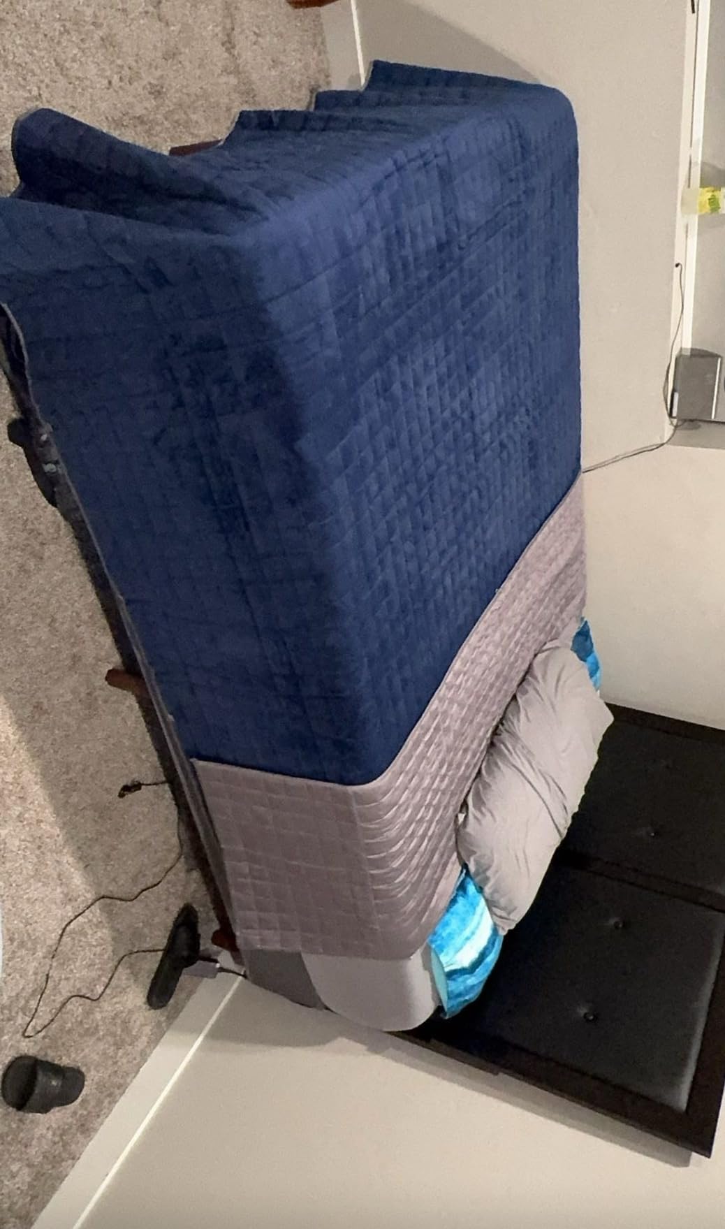YnM Cooling Weighted Blanket for Adults, 15lbs Heavy Bed Throw for One Person of 140lbs, Perfect for Hot Sleepers or Warm Climates with Cooling Rayon/Glass Beads (60x80 Inches, Queen Bed, Blue Grey) customer photo 2
