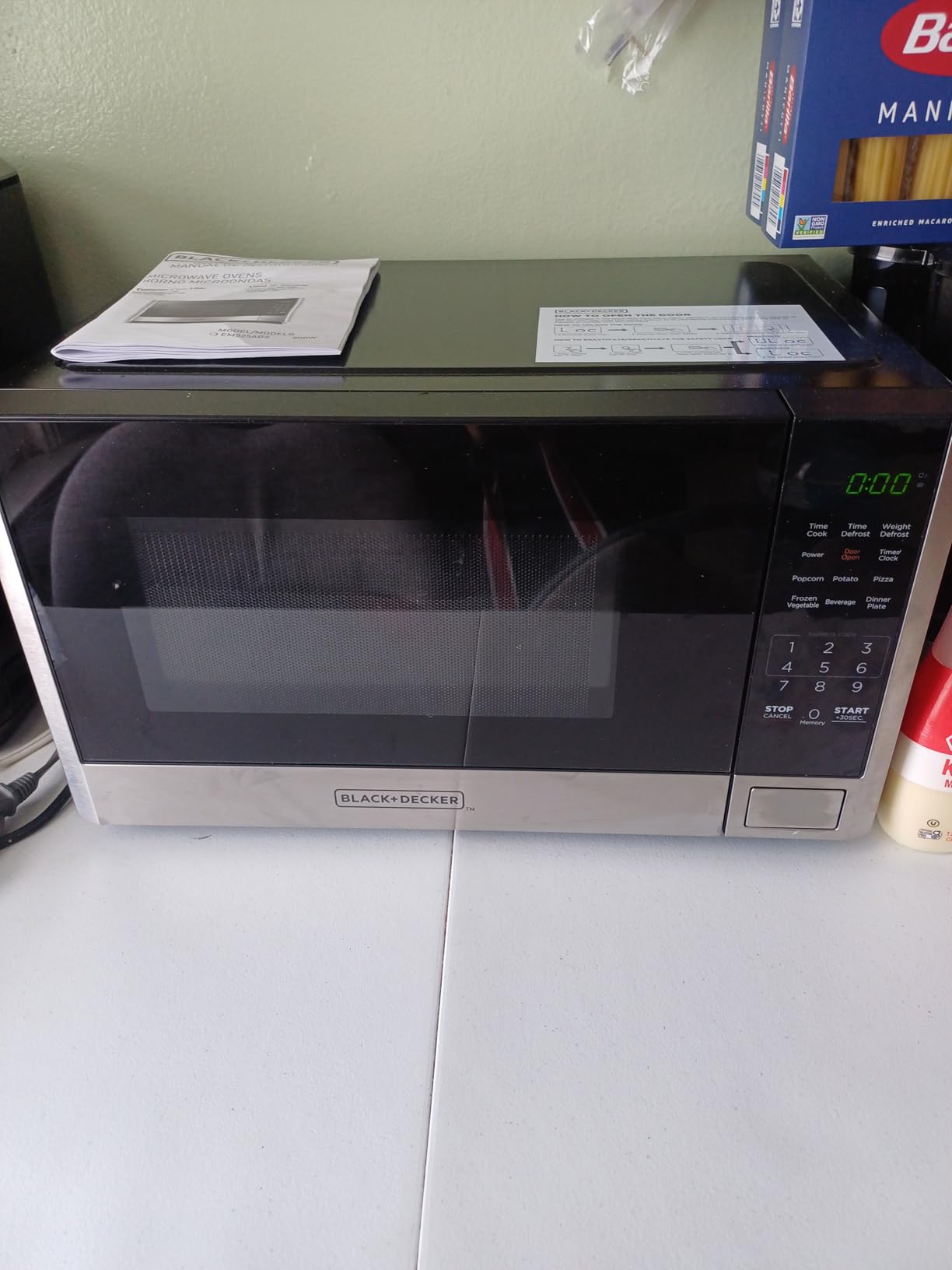 BLACK+DECKER Over the Range Microwave Oven, 1.9 Cu.Ft,1000W, 400 CFM | One Touch Auto Cook, 10 Power Levels, 2-Speed Venting Fan, Cooktop LED Lighting, Over-the-Range customer photo 2