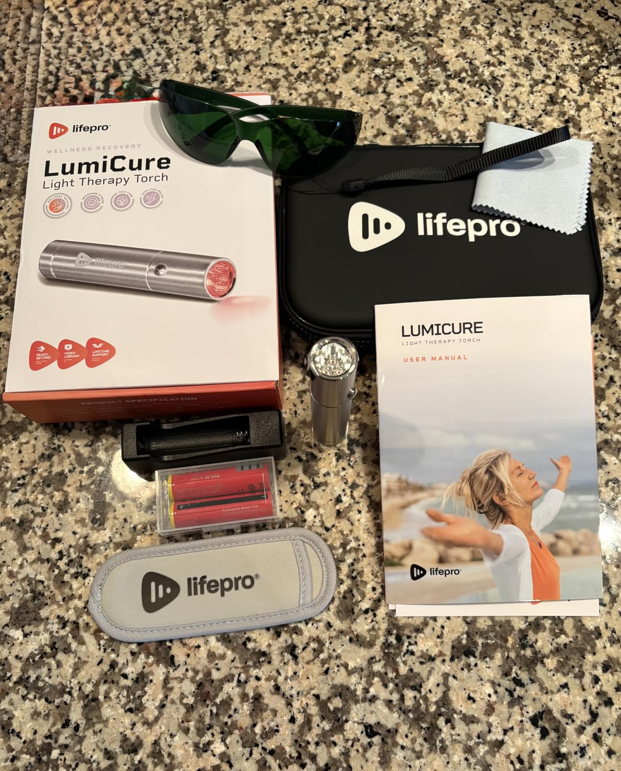 Lifepro Near Infrared Red Light Therapy for Body Joints & Muscles Wellness Support, Lumicure Portable Red Light Therapy Torch with 630nm, 660nm, 850nm LEDs customer photo 1