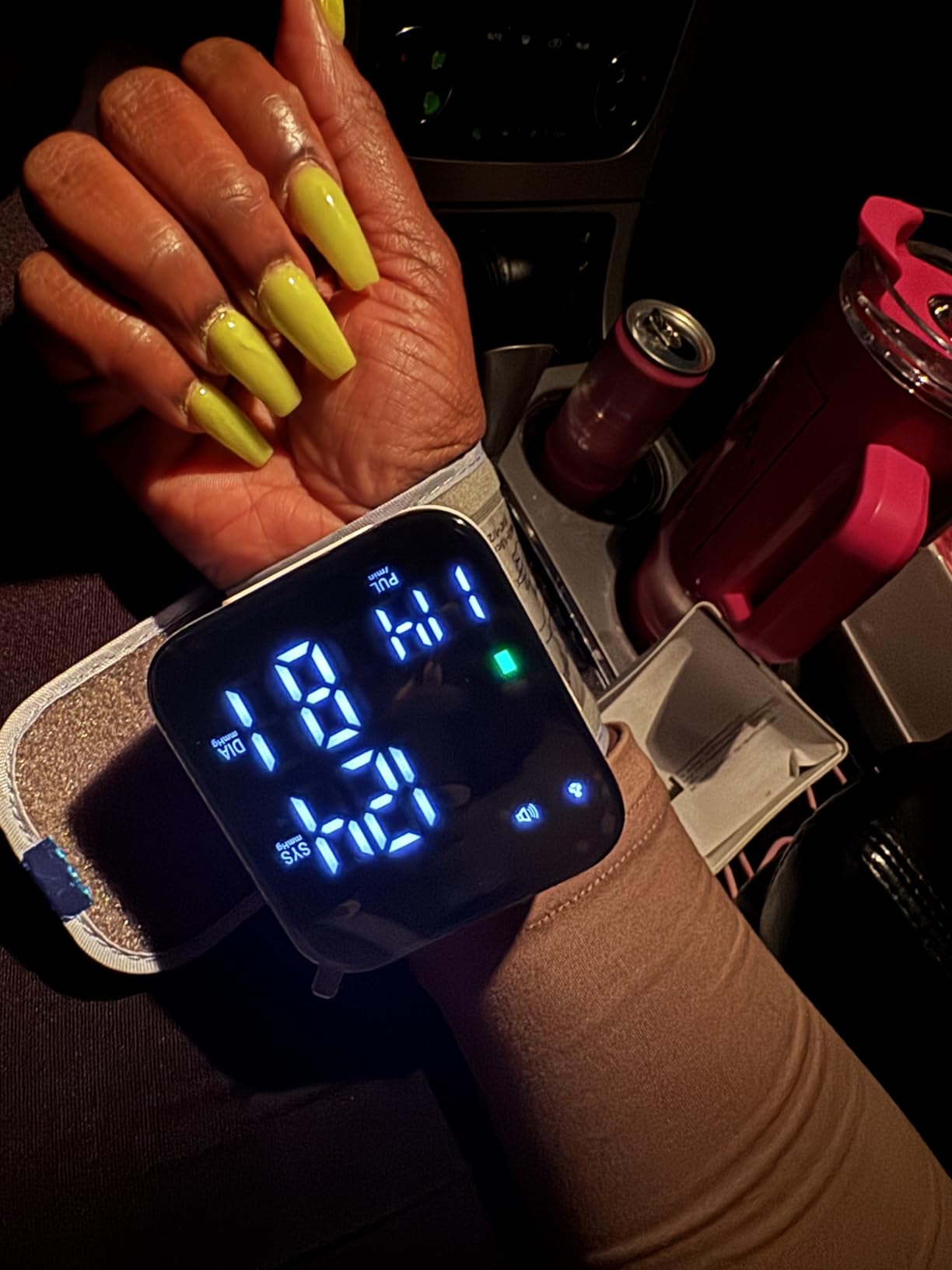 Greetmed Wrist Blood Pressure Monitor Automatic Talking Wrist Blood Pressure Cuff Digital Full Screen LED Display Bp Machine Adjustable Bp Cuff Voice Broadcast Health Care for Home Use customer photo 2