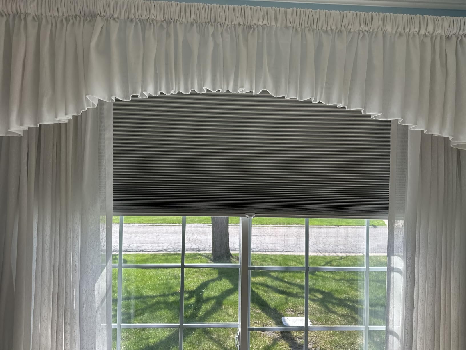 Changshade Cordless Cellular Shades, Blackout Room Darkening Honeycomb Blinds for Indoor Windows Bedroom, Pull Down Pleated Accordion Blind Easy Install, Shade Size 34