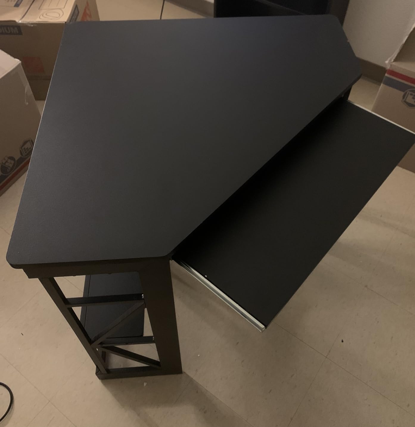 VECELO Corner Desk Computer Desk Writing Table with Smooth Keyboard Tray & Storage Shelves, Compact Home Office Triangle Table, Black customer photo 2