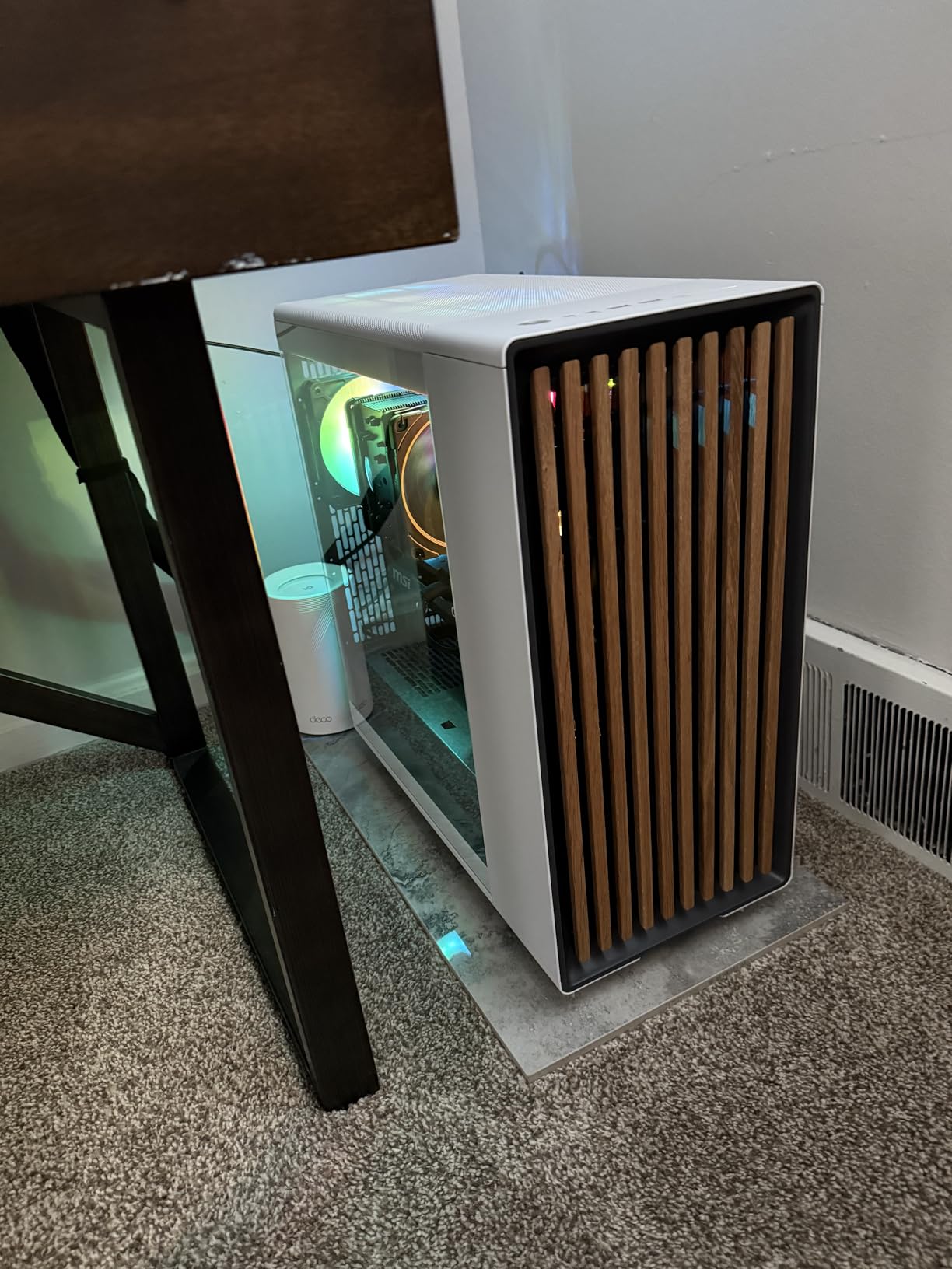 Fractal Design North Charcoal Black Tempered Glass Dark - Genuine Walnut Wood Front - Glass Side Panel - Two 140mm Aspect PWM Fans Included - Type C USB - ATX Airflow Mid Tower PC Gaming Case customer photo 2
