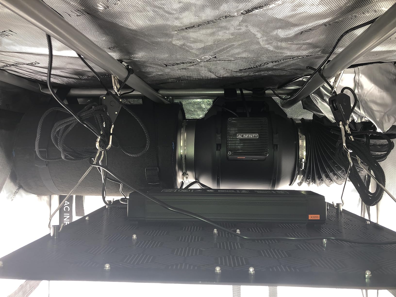 AC Infinity AI Grow System 3x3, 3-Plant Kit w/Self-Learning AI Controller | Dynamic Airflow & LM301H LED Lighting Control, 2000D Mylar Tent w/Lab-Tested Reflectivity, Largest Zippered Window customer photo 1