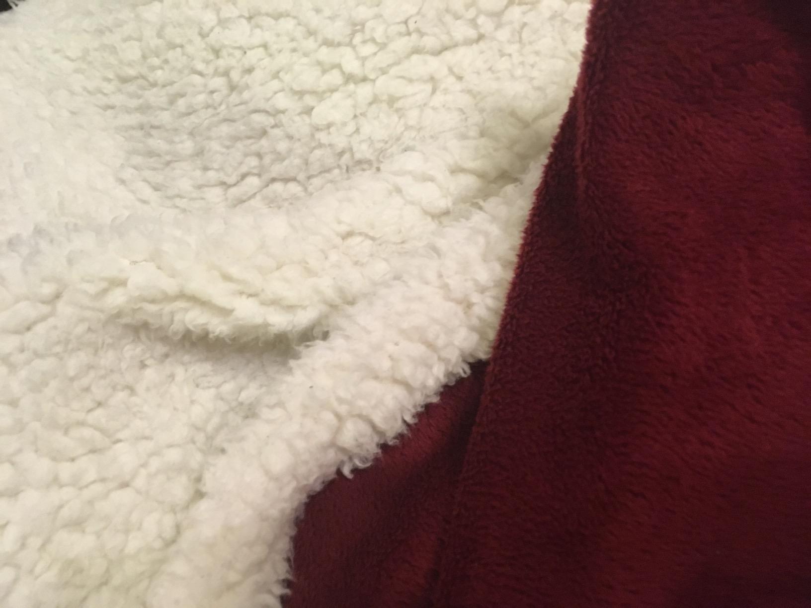 Sunbeam Royal Mink Sherpa Admiral Blue Heated Personal Throw / Blanket, Cozy-Warm, Adjustable Heat Settings customer photo 1