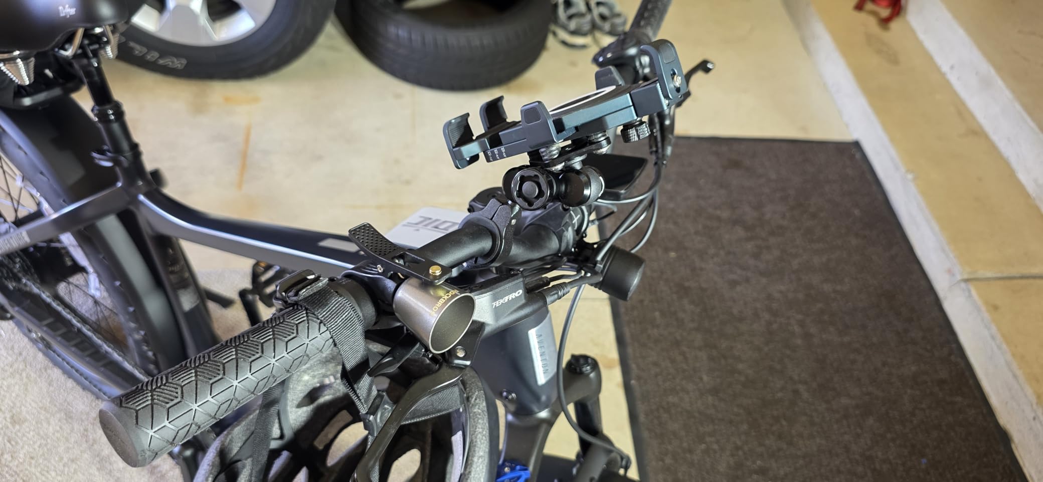 BRCOVAN Anti-Theft Aluminum Alloy Motorcycle Phone Mount Holder | with Vibration Dampener & Secure Lock, Adjustable Handlebar Cellphone Cradle for Bike Scooter ATV, Fit 4.7-7.2'' Smartphone customer photo 1