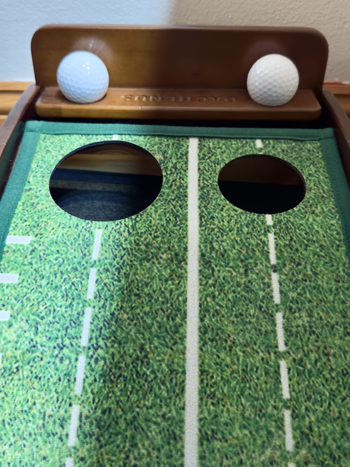 Dachenus Putting Green Indoor Mat Outdoor Golf Putting Mat with Automatic Ball Return - Ideal for Home, Office, and Outdoor Use customer photo 2