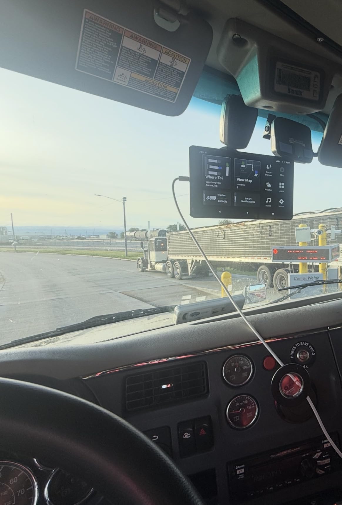 Garmin dēzl OTR1010, Extra-Large, Easy-to-Read 10