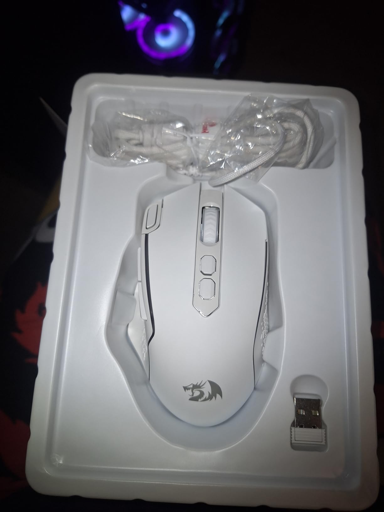 Redragon M810 PRO Wireless RGB Gaming Mouse 10000 DPI Remapping Keys | Cable-Free 0 Delay, Rapid-Fire Macro Keybinds, Vibing Backlight, Ergonomic Grip Body Comfort customer photo 1