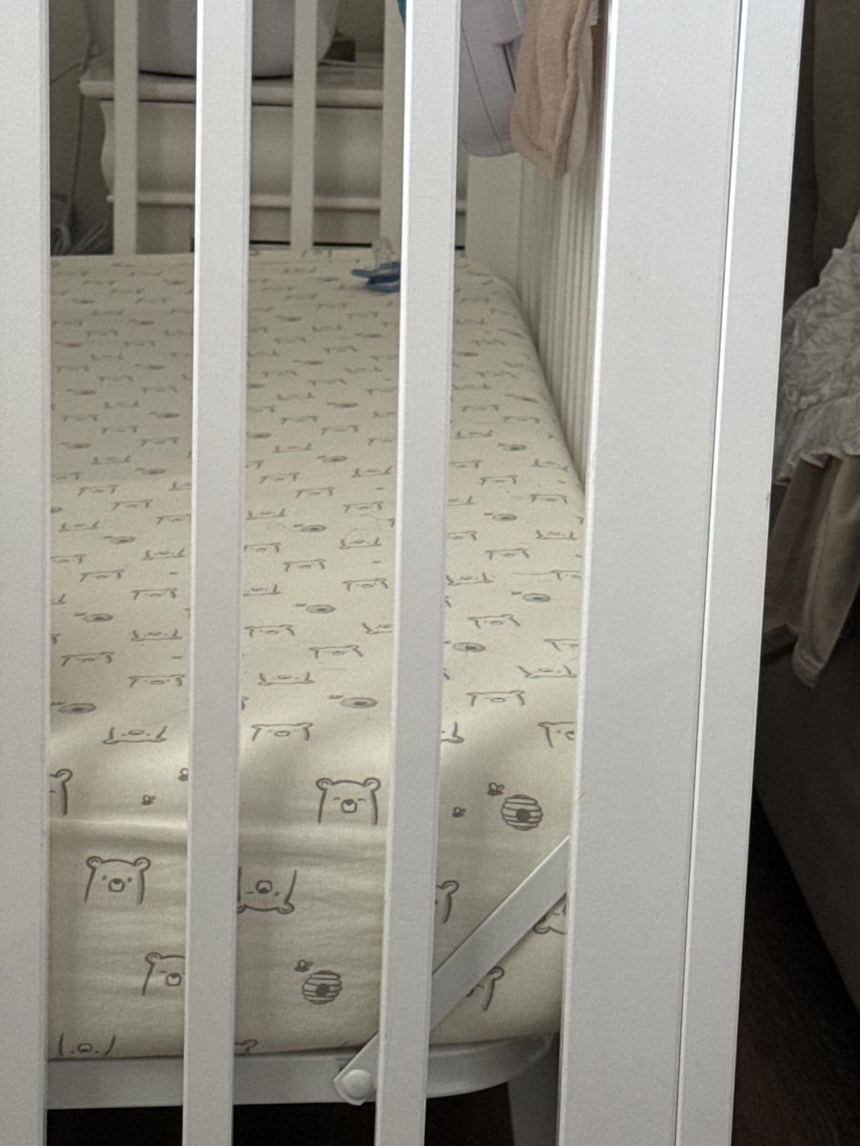 KeaBabies 2-pk Organic Cotton Crib Sheets for Boys Girls 52x28 (Soft White) | Fitted Crib Mattress Sheet Neutral, Breathable Cover for Baby Bed Set, Toddler Mattress, Soft & Cute Prints customer photo 2