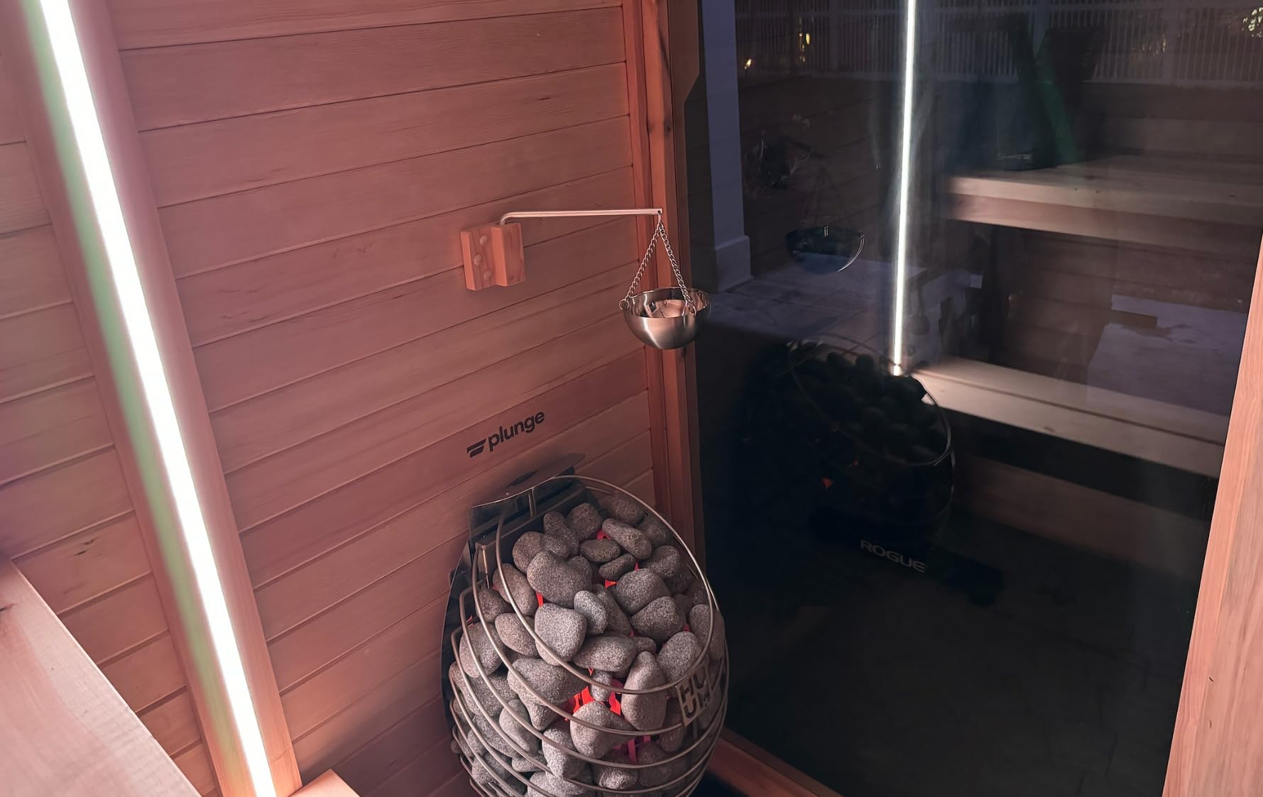 HSE Cedar Sauna Aromatherapy Bowl Oil Cup Holder with Swinging Arm and Screw Covers (Red Cedar) customer photo 1