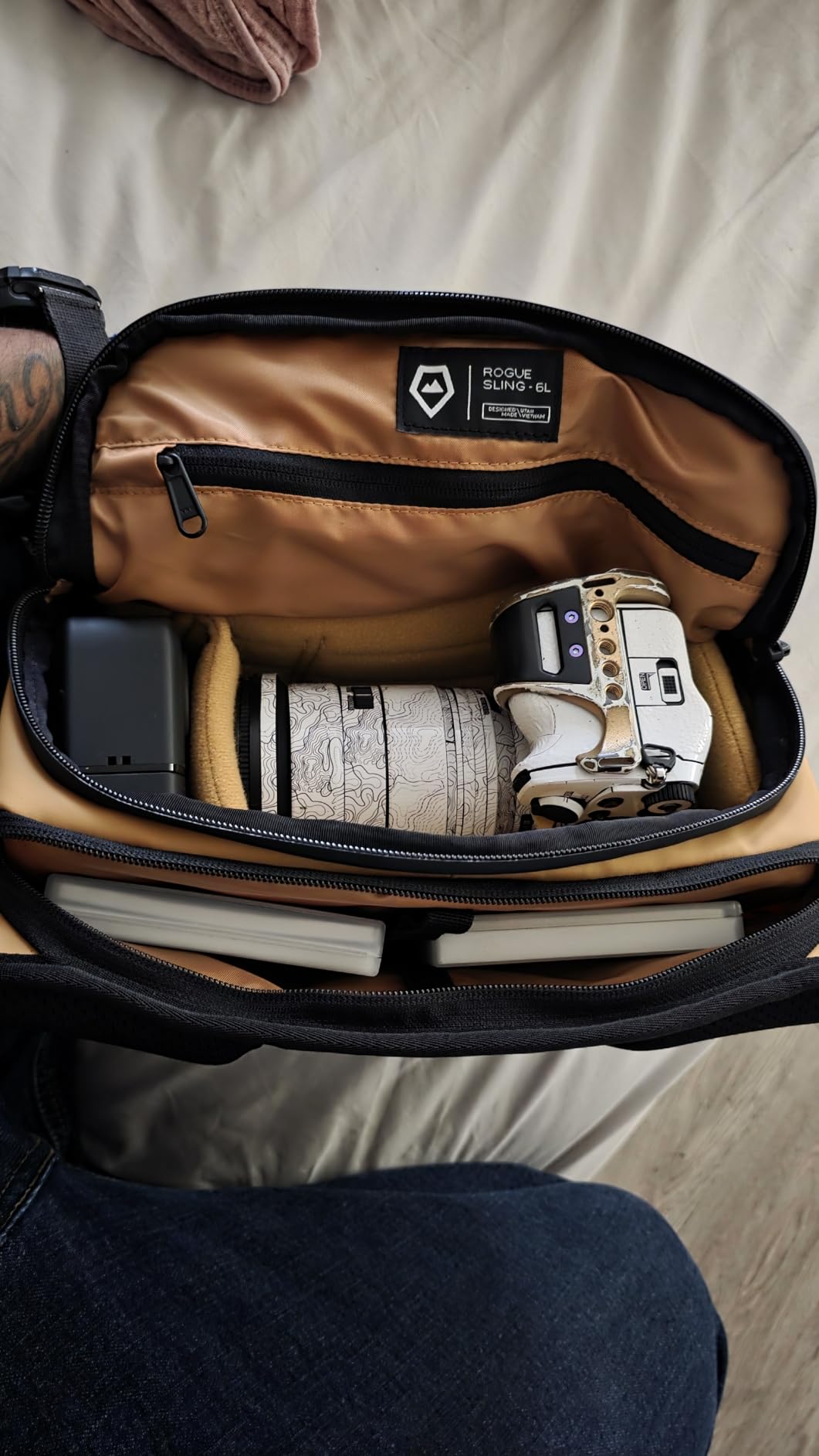 WANDRD ROGUE V1 9L Sling: Compact Camera Sling and Crossbody Bag with Fast Access, 3-Way Carry (Black) customer photo 1