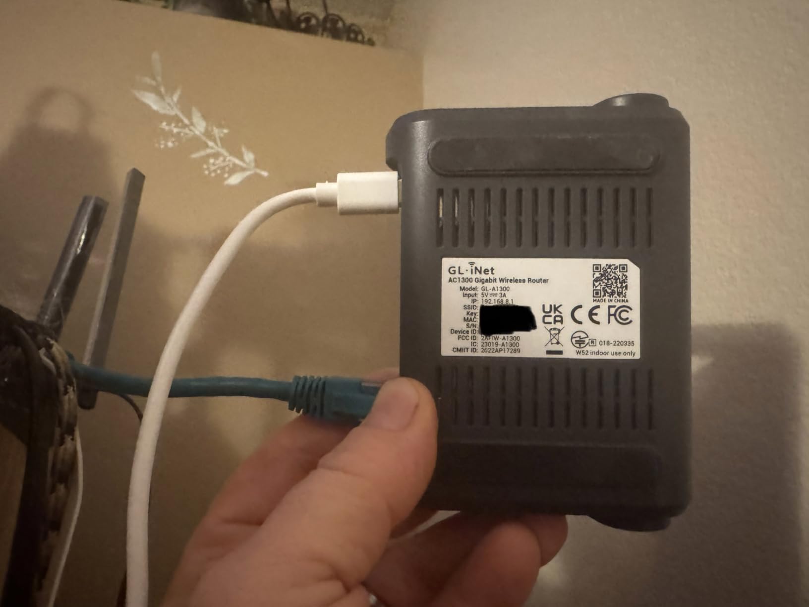 GL.iNet GL-A1300 Pocket VPN Travel Router customer photo 1