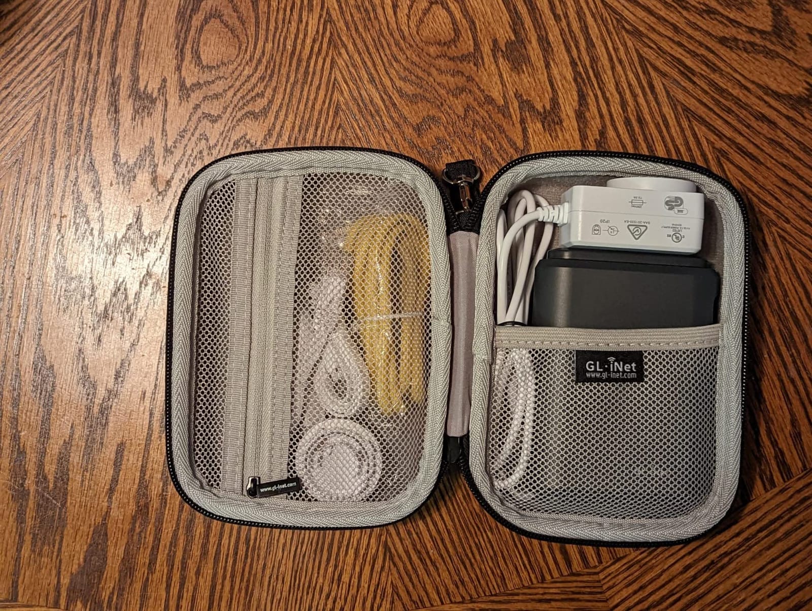 GL.iNet GL-A1300 Pocket VPN Travel Router customer photo 2