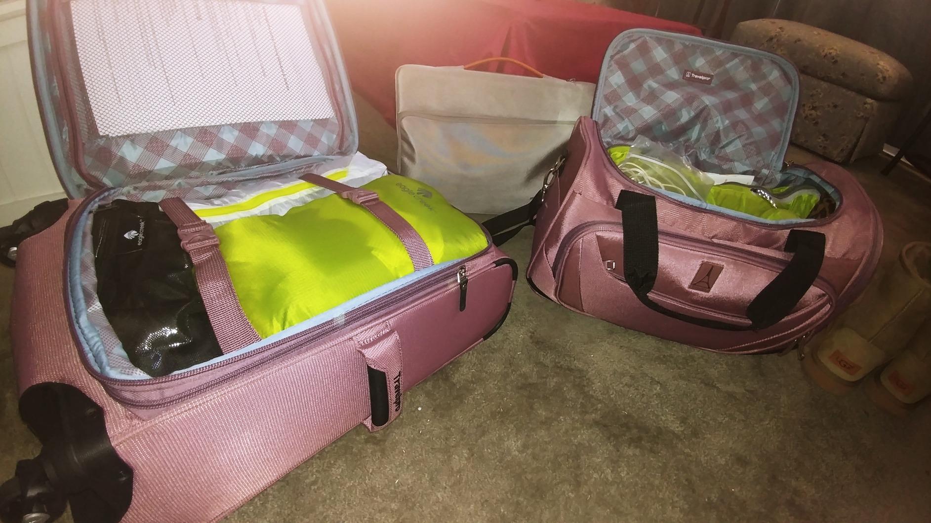 Travelpro Maxlite 5 Softside Checked Luggage Spinner, Orchid Pink, 25-Inch customer photo 1