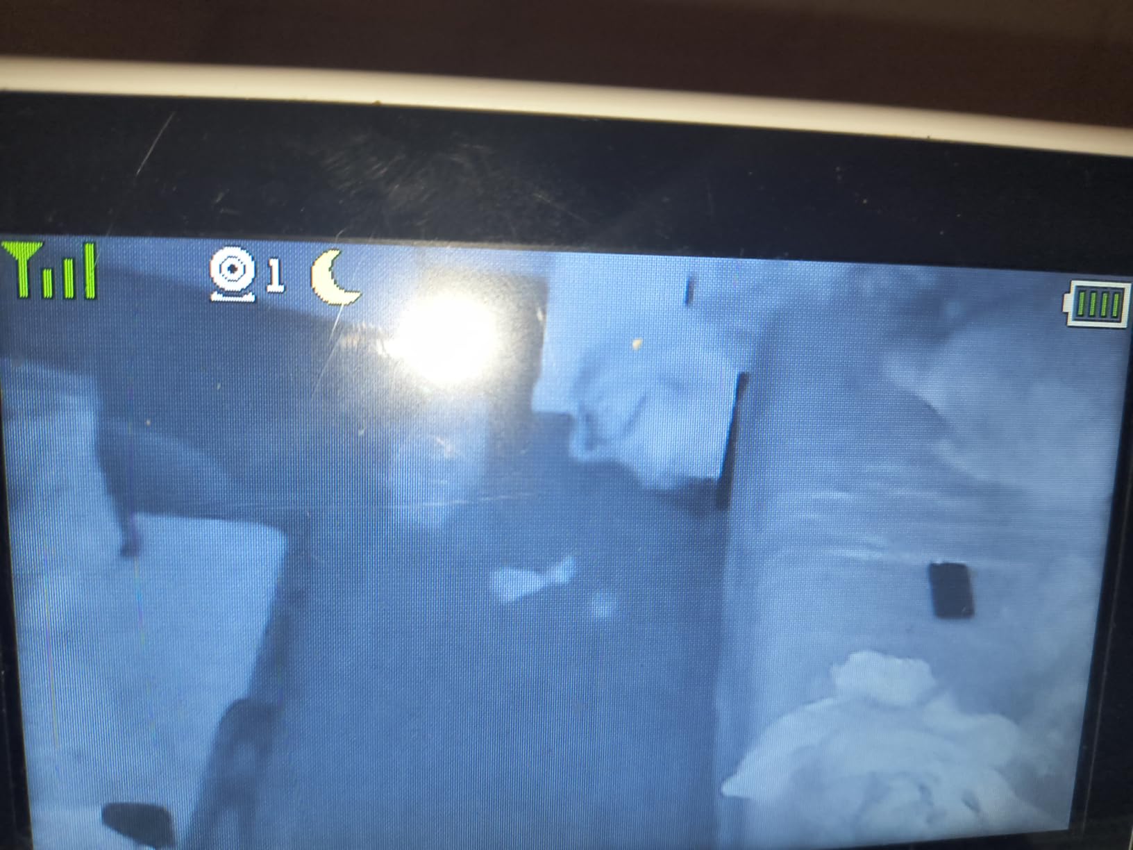 VTech Baby Monitor No WiFi, 2 Cameras & Remote Pan-Tilt-Zoom for Twins & Two Rooms - Hack-Proof, 17Hr Battery, 1000ft Range, Auto Night Vision, Temperature Sensor | VM924-2 customer photo 1