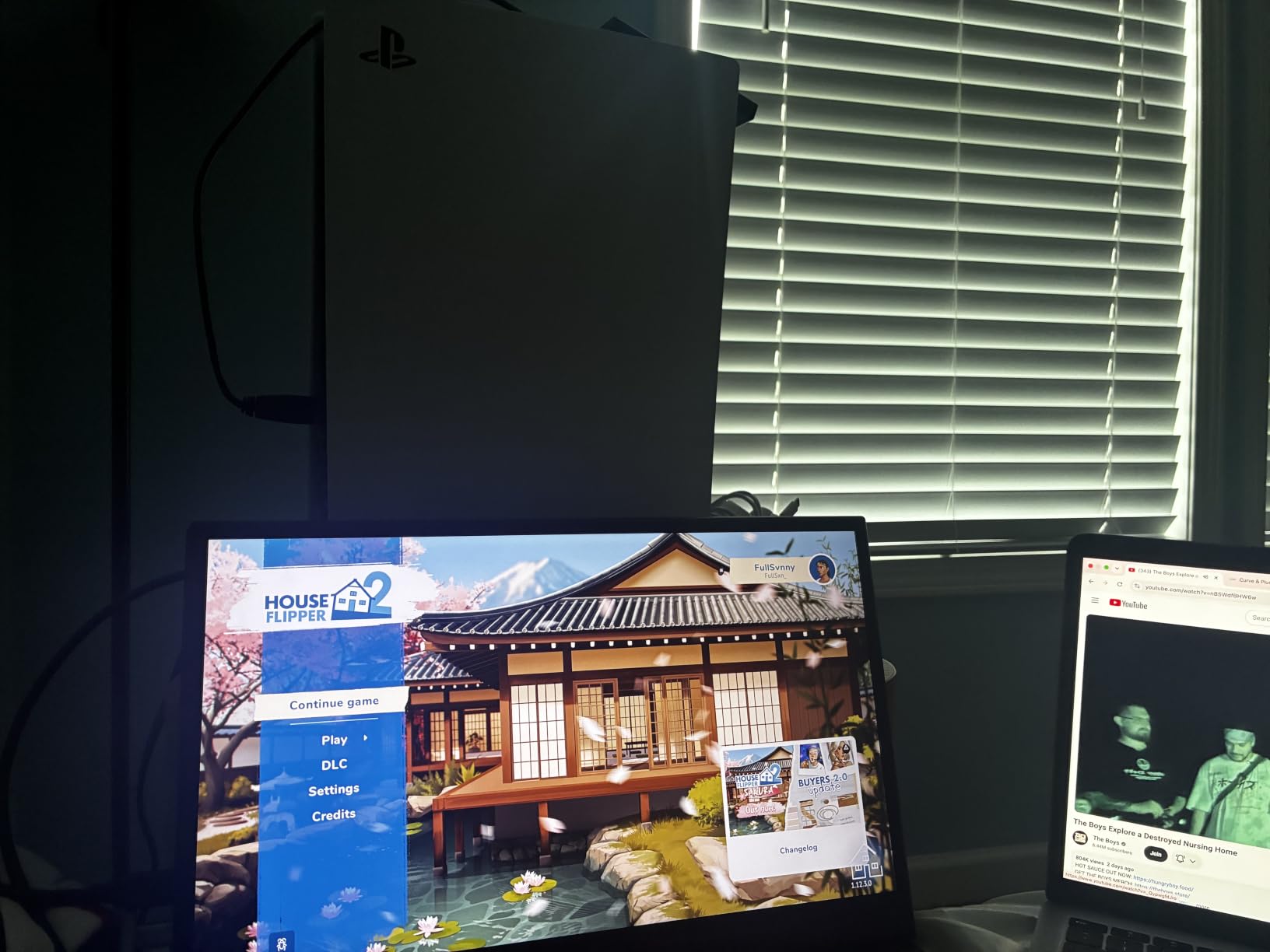 MNN Portable Monitor 15.6inch FHD 1080P 60Hz USB C HDMI Gaming Ultra-Slim IPS Display w/Smart Cover & Speakers,HDR Plug&Play, External Monitor for Laptop PC Phone Mac (15.6'' 1080P) customer photo 2