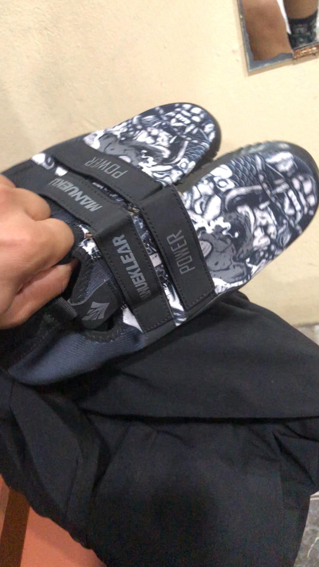 MANUEKLEAR Deadlift Shoes - Weight Lifting Shoes for Men Women - Weightlifting Squat Shoes Fitness Cross-Trainer Barefoot Gym Training Sneakers customer photo 1