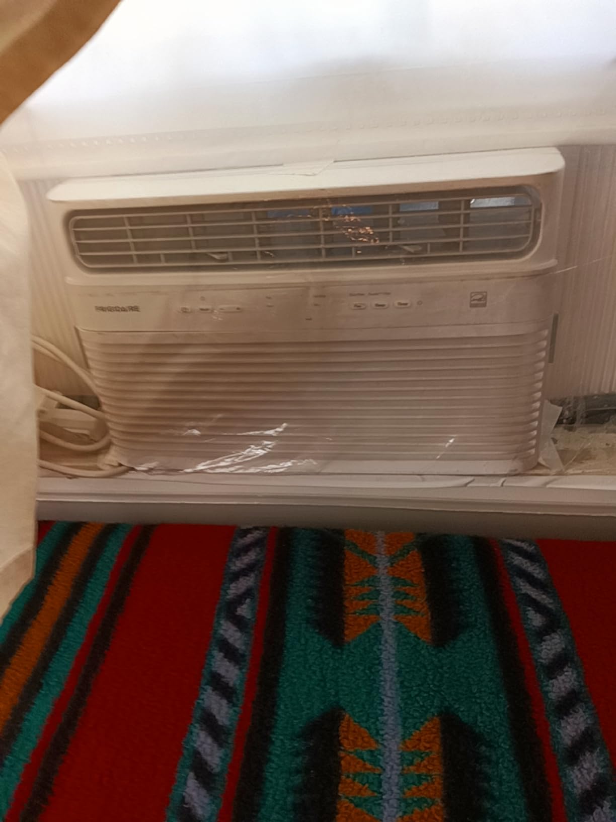 Frigidaire FHWC064WB1 Window Air Conditioner, 6000 BTU, White | 115V, for Apartment, Dorm Room, Small/Medium Rooms, up to 250 Sq. Ft., Remote Control, Programmable Timer, Sleep Mode customer photo 2