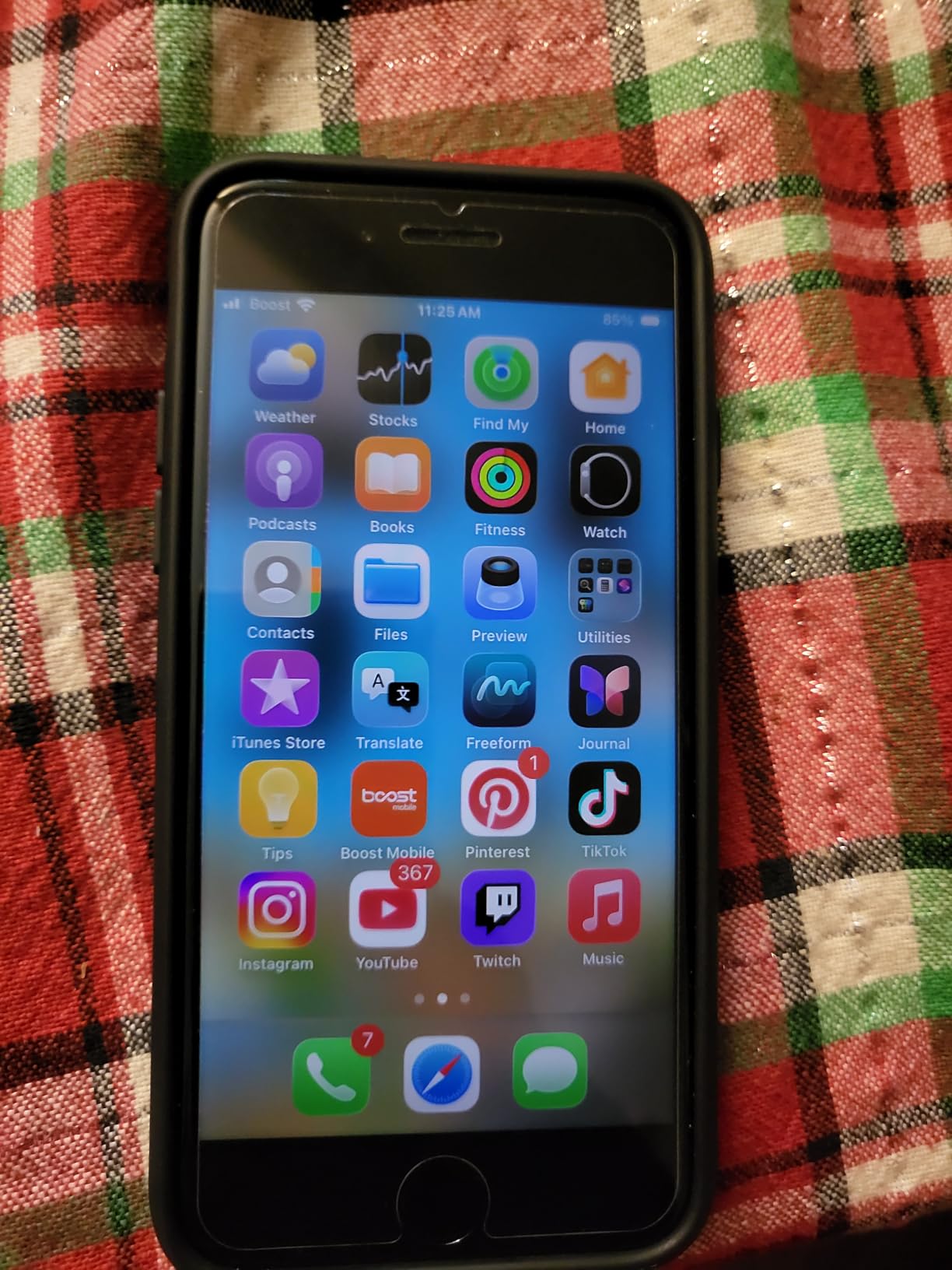 Apple iPhone SE 3rd Gen, 64GB, Midnight - Unlocked (Renewed) customer photo 1