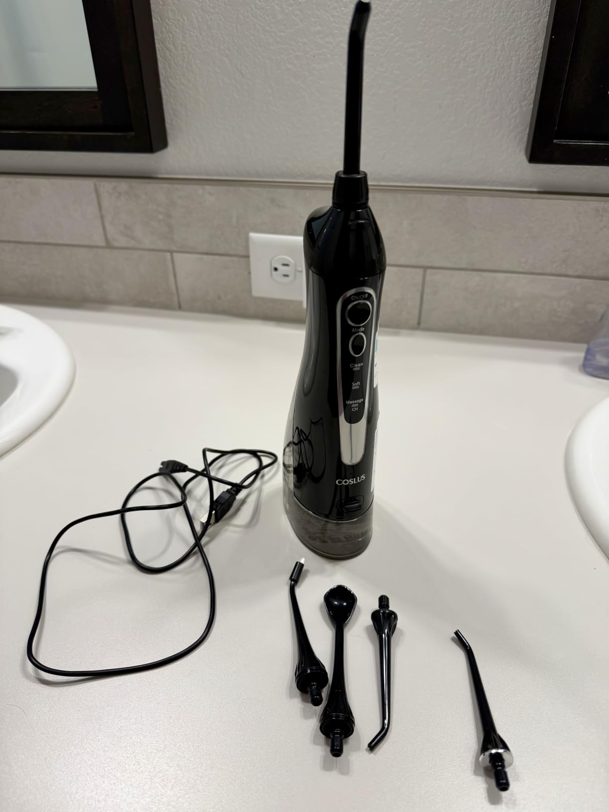 COSLUS ADA Accepted Water Dental Flosser Teeth Pick C20: Portable Cordless Oral Irrigator 300ML Rechargeable Travel Irrigation Cleaner IPX7 Waterproof Electric Flossing Machine, Professional Set Black customer photo 2