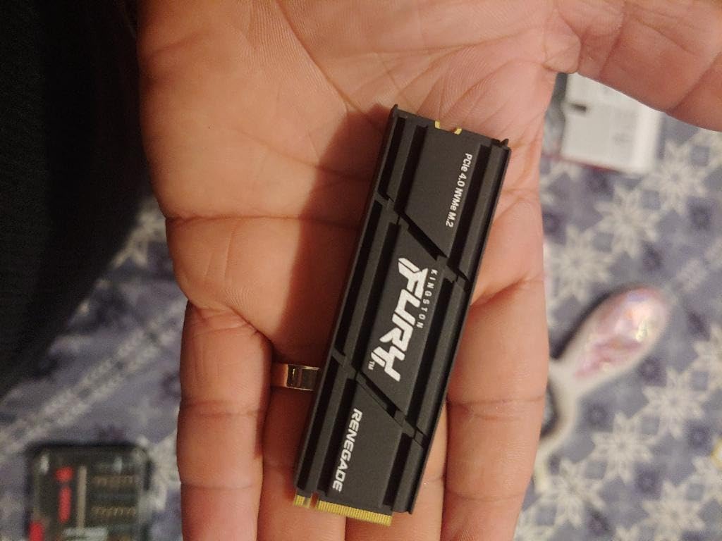 Kingston Fury Renegade 1TB PCIe Gen 4.0 NVMe M.2 Internal Gaming SSD with Heat Sink | PS5 Ready | Up to 7300MB/s | SFYRSK/1000G customer photo 2