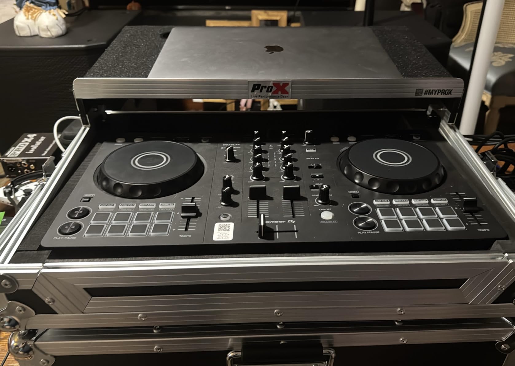Pioneer DJ DDJ-FLX4 2-Channel DJ Controller, 16 Pads, Graphite | Easy first mixes, 2-deck growth, Smart Fader, streaming-ready, mic input for livestreaming from one device customer photo 2