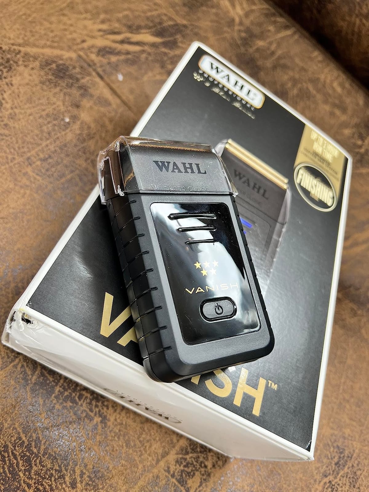 Wahl Professional 5 Star Vanish Shaver, Cordless, Lithium-Ion Battery, Pop-Out Foil Bars, Ergonomic Design, 100+ Minute Runtime customer photo 1