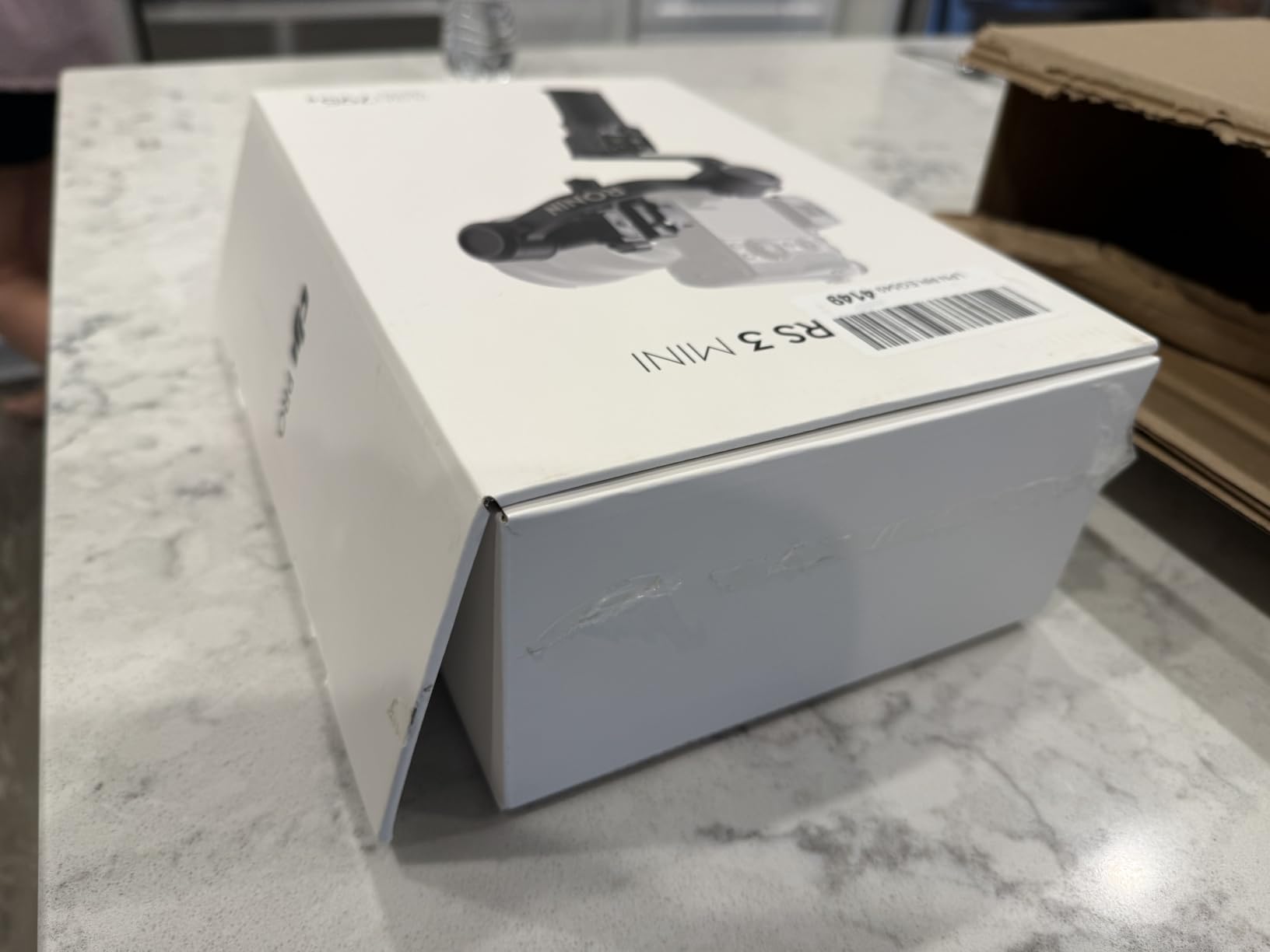 DJI RS 3 Mini, Camera Gimbal Stabilizer, Canon/Sony/Nikon/Fujifilm | 2 kg (4.4 lbs) Tested Payload, Native Vertical Shooting, Bluetooth Shutter Control, 3rd-Gen RS Stabilization, 795g customer photo 2