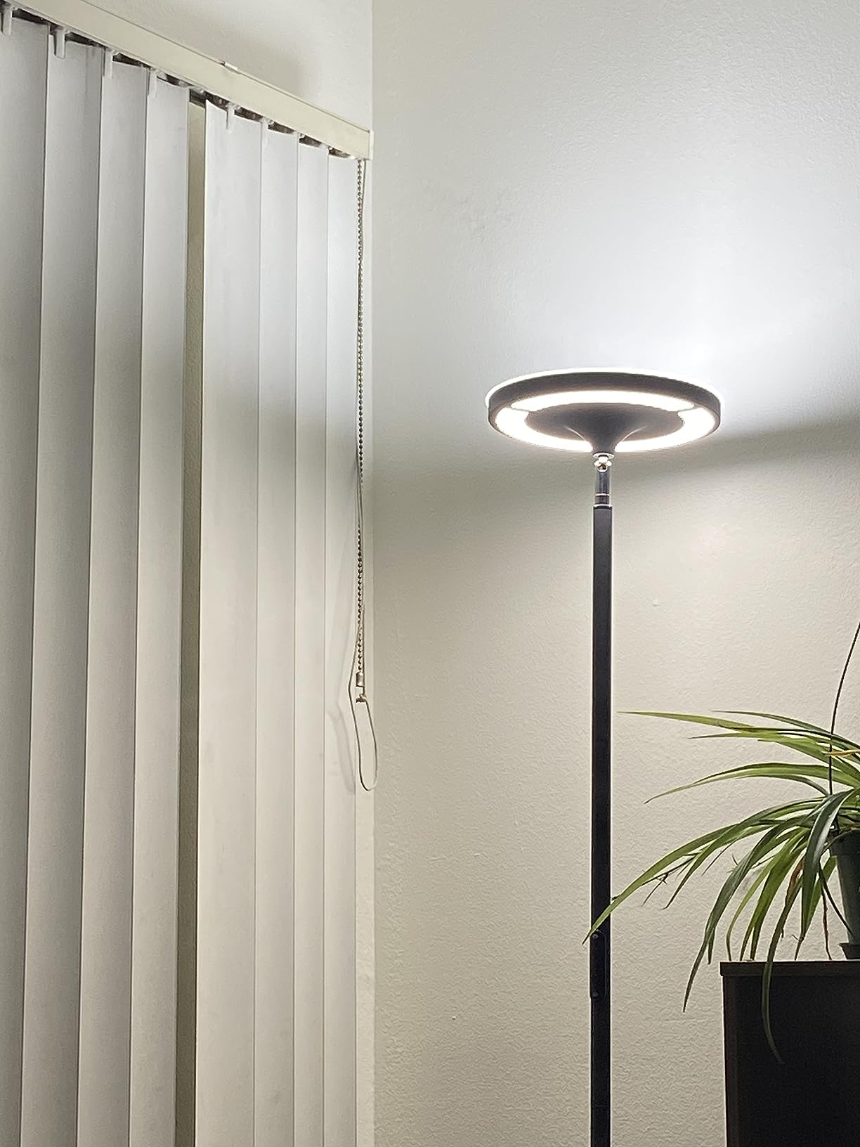 Keepsmile Double Side Lighting LED Floor Lamp with Remote Smart App 36W | 2600LM Bright Tall Standing RGB Floor Lamp Angle Multicolor Dimmable Modern Floor Lamps for Livingroom Bedroom Office customer photo 1