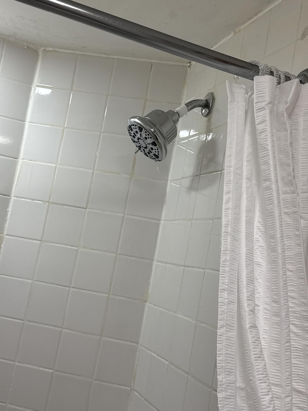 MakeFit Filtered Shower Head - High Pressure Shower Head with Filter for Hard Water Softener - 7 Settings Bathroom Rain Showerhead to Remove Chlorine and Heavy Metals (Chrome) customer photo 1