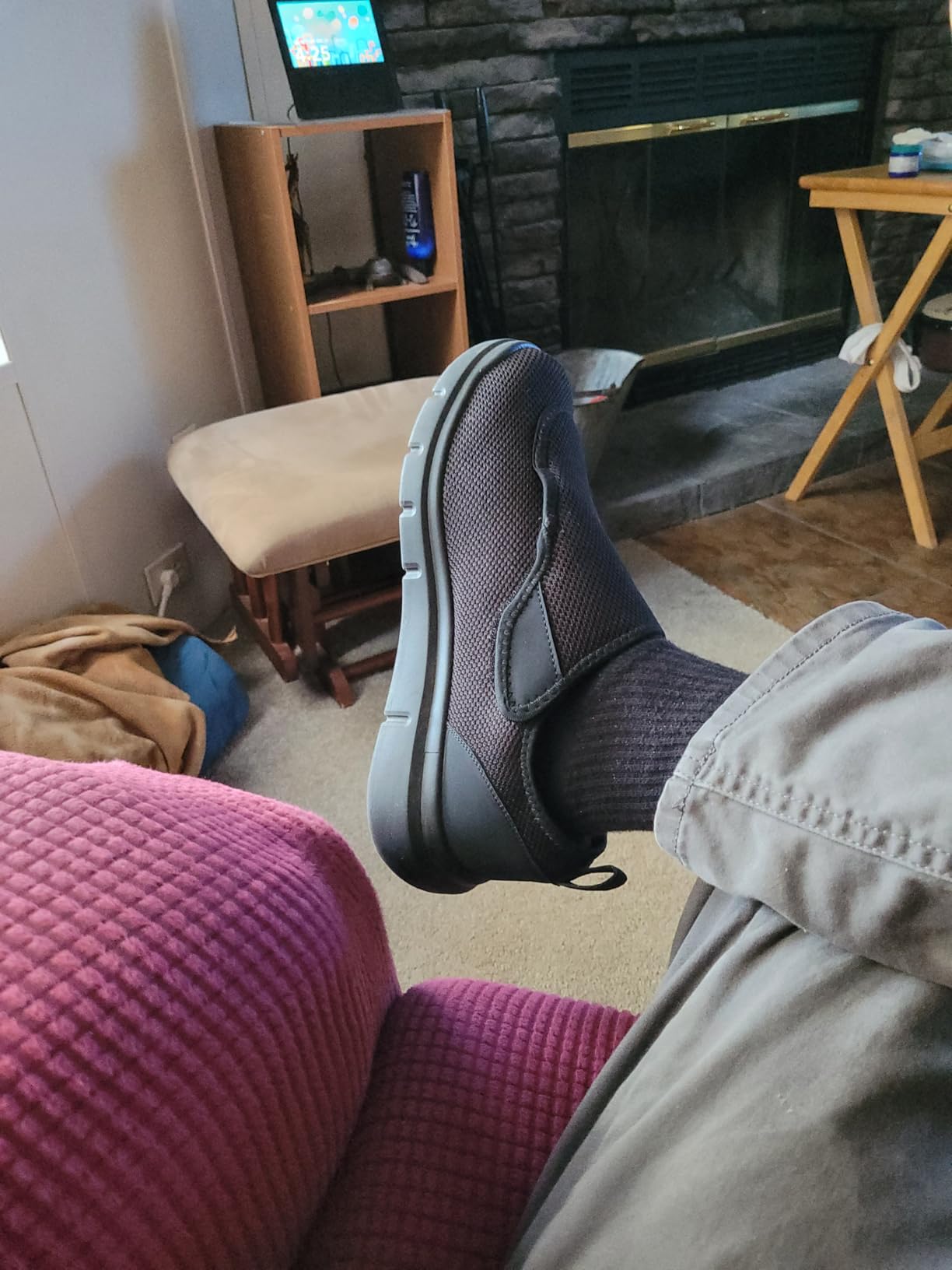 FitVille Diabetic Shoes for Men Extra Wide Slip-on Shoes for Swollen Feet Adjustable Walking Shoes for Elderly Foot Pain Relief Neuropathy - EasyTop Wings customer photo 1