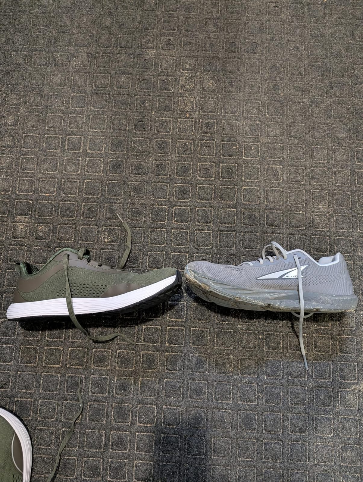 WHITIN Men's Wide Toe Box Zero Drop Road Running Shoes S81 customer photo 2