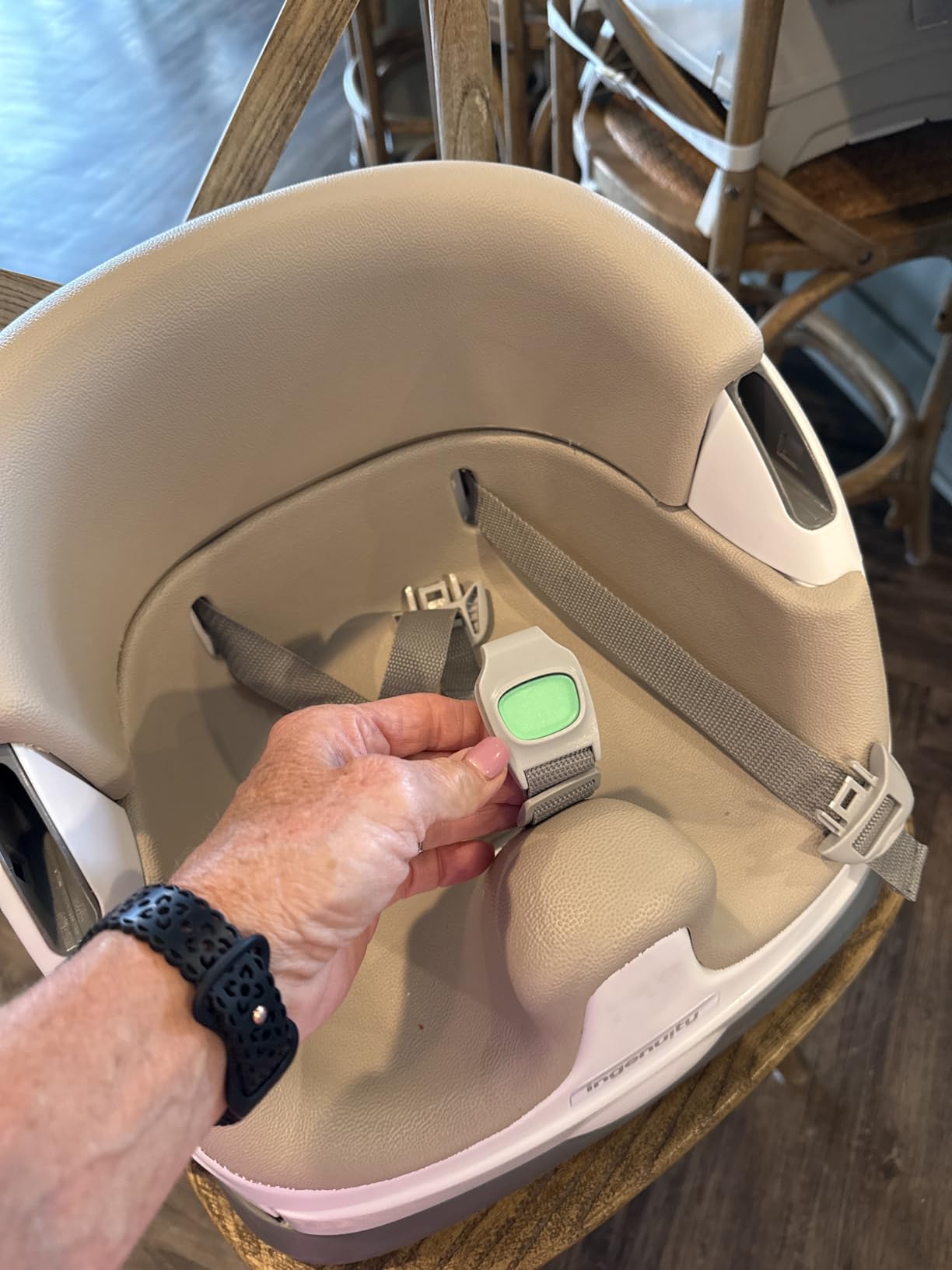 Ingenuity Baby Base 2-in-1 Booster Feeding and Floor Seat with Self-Storing Tray - Mist customer photo 1