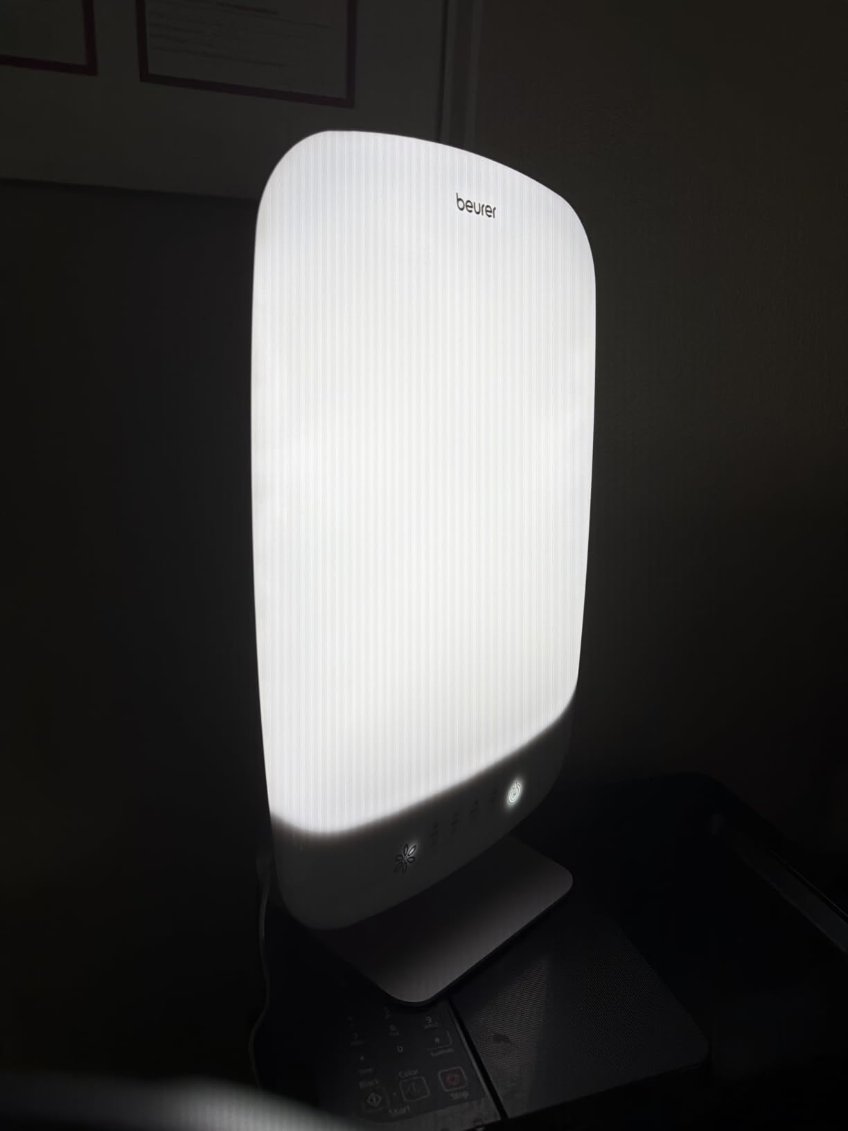 Burer TL95 Light Therapy Lamp with 10,000 Lux, Extra Bright Lamp with Sunshine Like LED and 6 Dimmer Levels, Memory Function and Timer customer photo 1