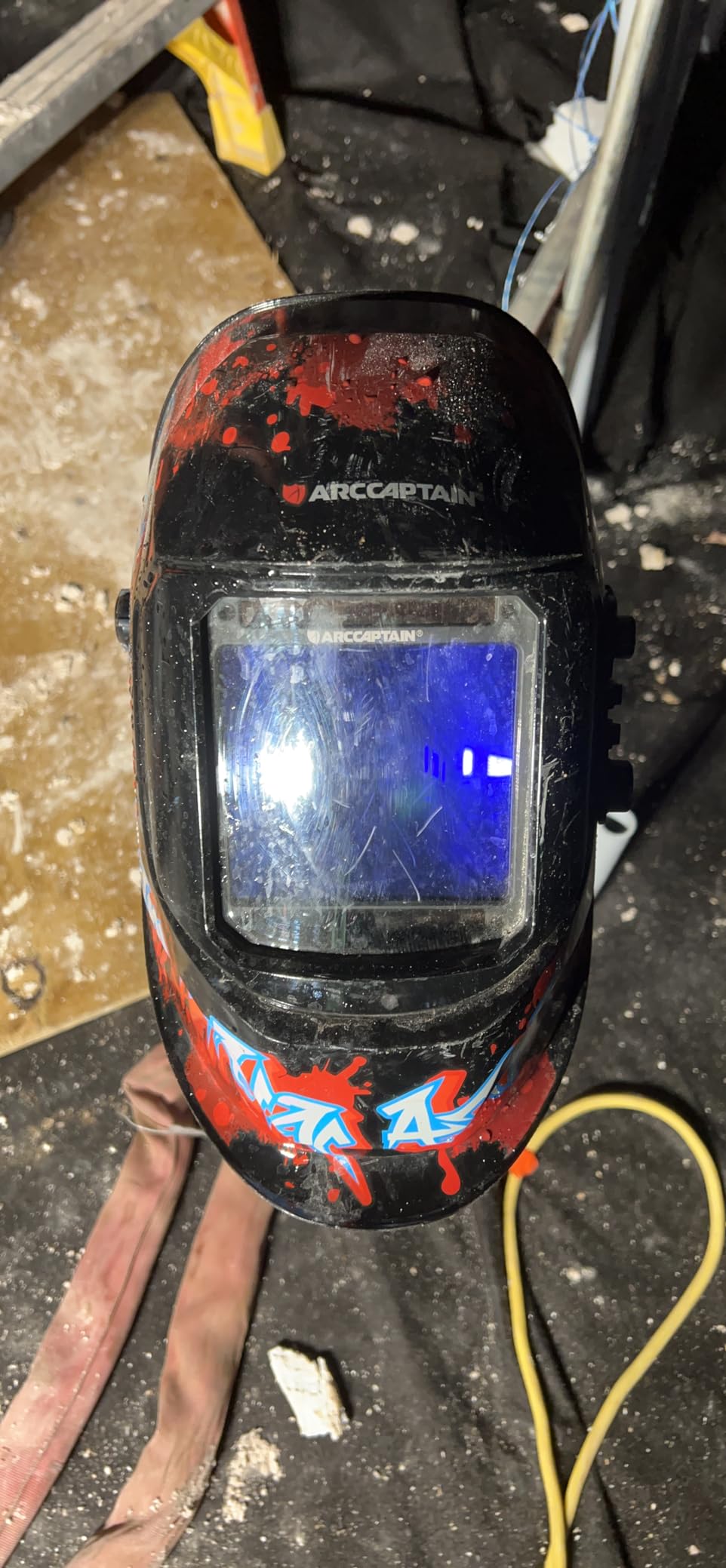 ARCCAPTAIN Auto Darkening Welding Helmet, 3.94