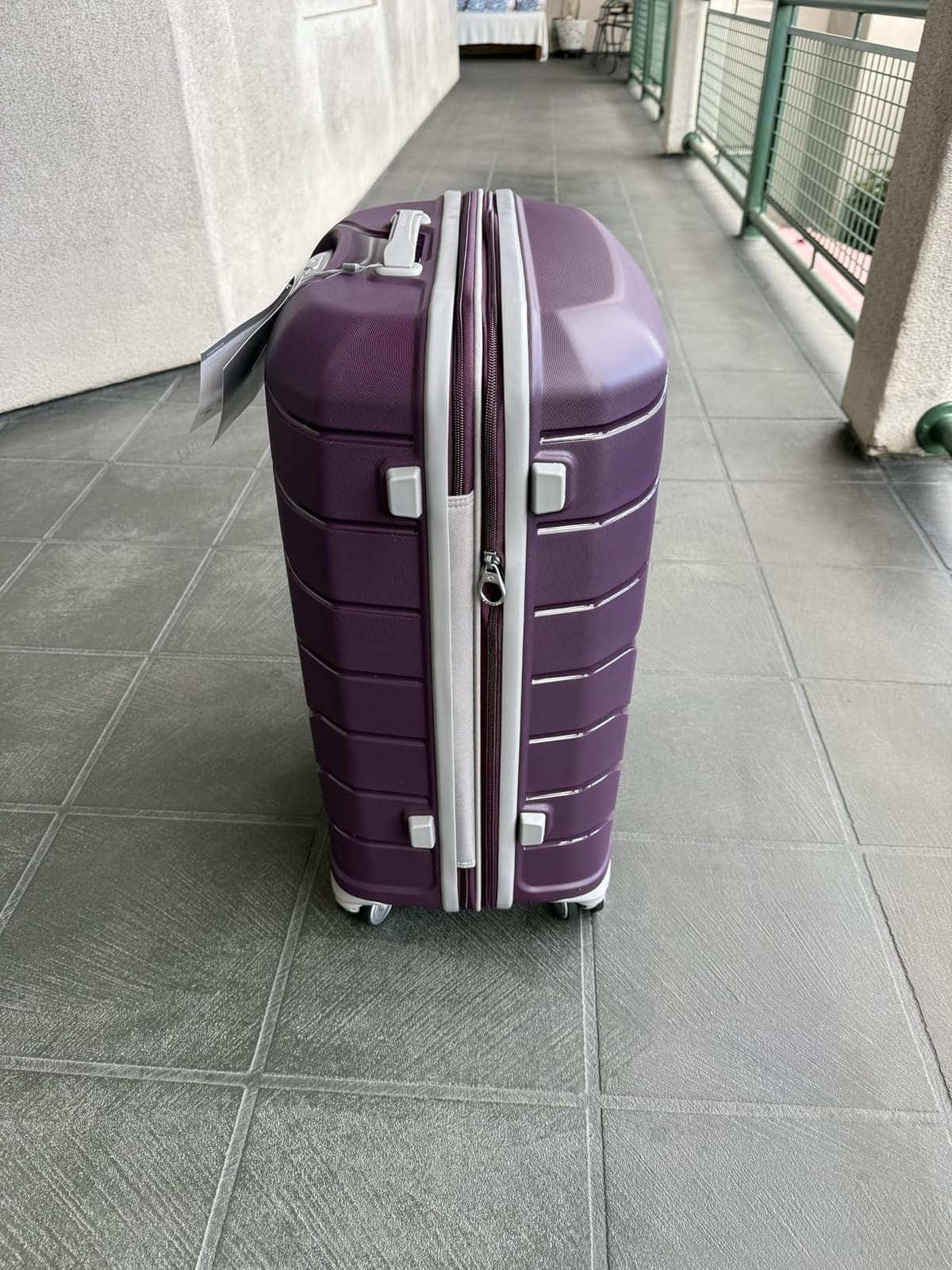 Samsonite Freeform 2-Piece Luggage Set - Carry-On & Large Checked Luggage with Dual Spinner Wheels - Durable Polypropylene Hardshell - TSA Lock, Airline-Approved - Expandable - Amethyst Purple customer photo 2