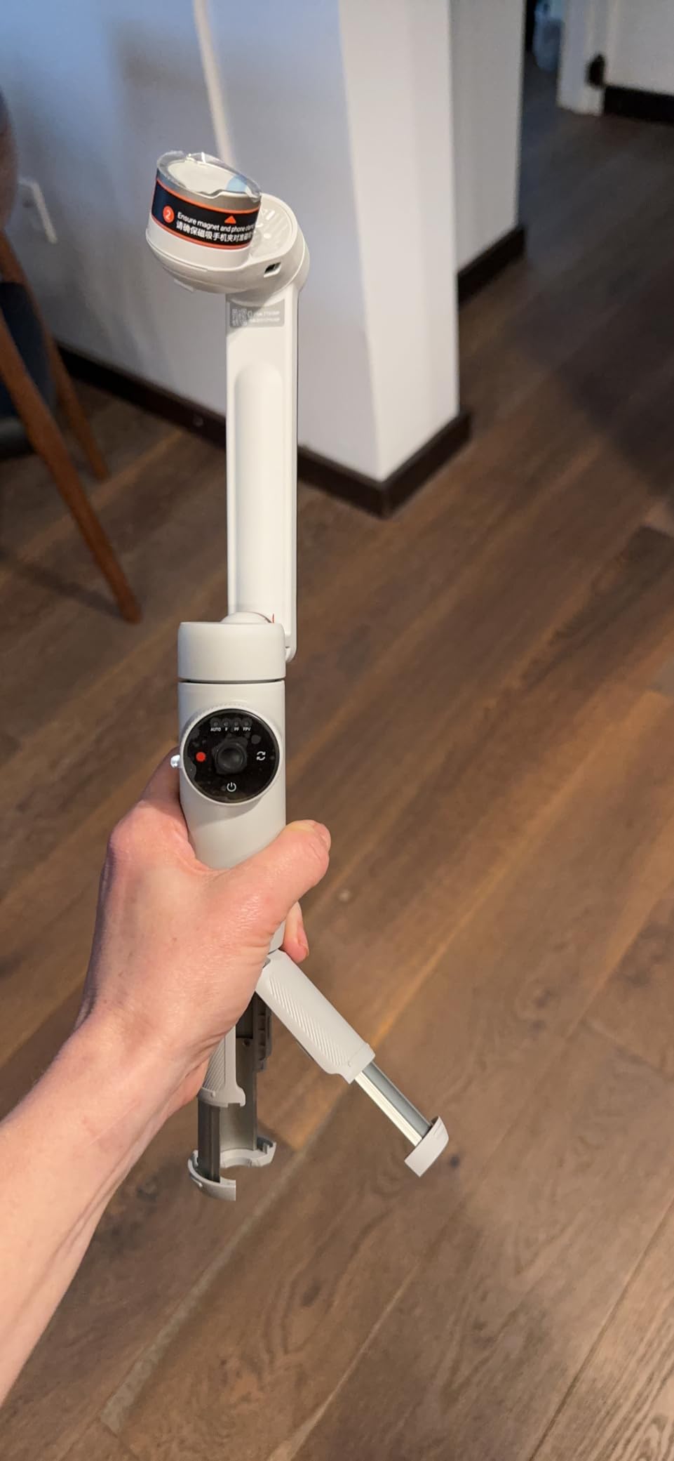 Insta360 Flow Gimbal Stabilizer for Smartphone, AI-Powered Gimbal, 3-Axis Stabilization, Built-in Tripod, Portable & Foldable, Auto Tracking Phone Stabilizer, Video Recording, Stone Gray customer photo 1