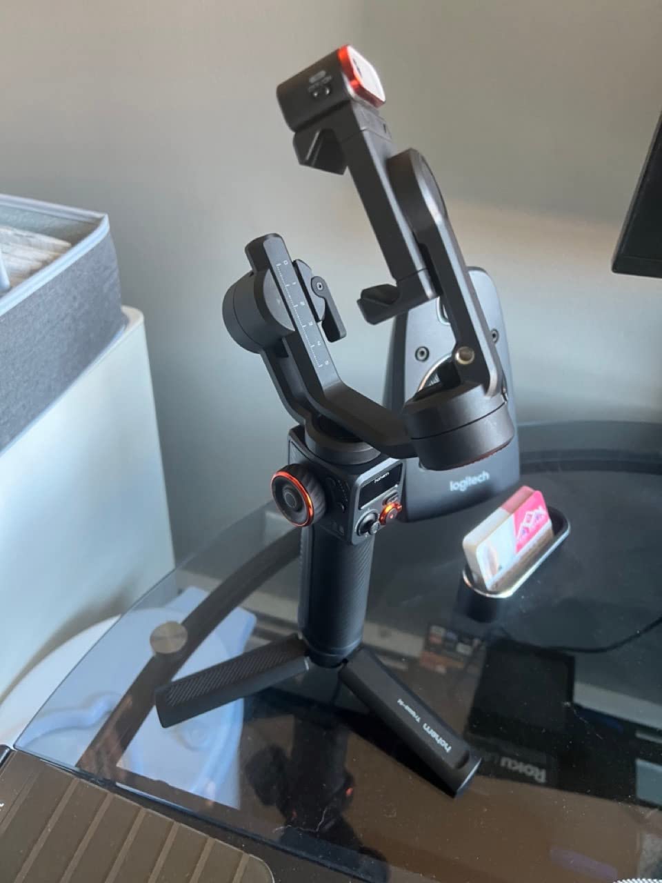 Hohem iSteady M6 Kit Gimbal Stabilizer for iPhone & Android, 3-Axis Gimbal | AI Tracking, Magnetic Fill Light, 0.91-inch OLED Display, 400g Max Payload, 360° Inception Mode, 18h Battery customer photo 1