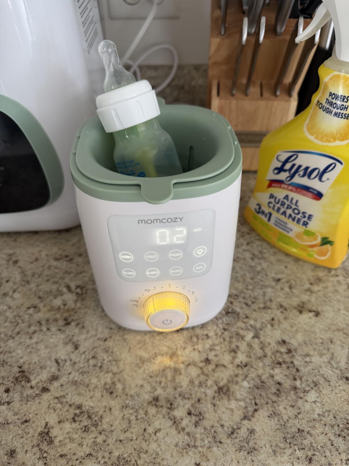 Momcozy Baby Bottle Warmer for Breast Milk Formula Food, Fullest Nutrients Preserved, Fast Heat, Night Light for Nighttime Breastfeeding, One-Touch Easy Use customer photo 1